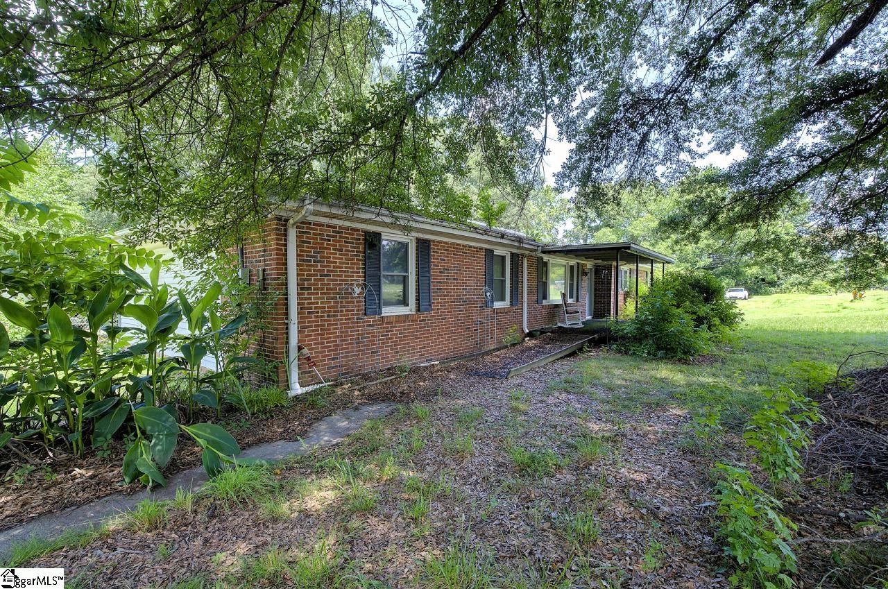 1105 E Georgia Road Simpsonville, SC 29681
