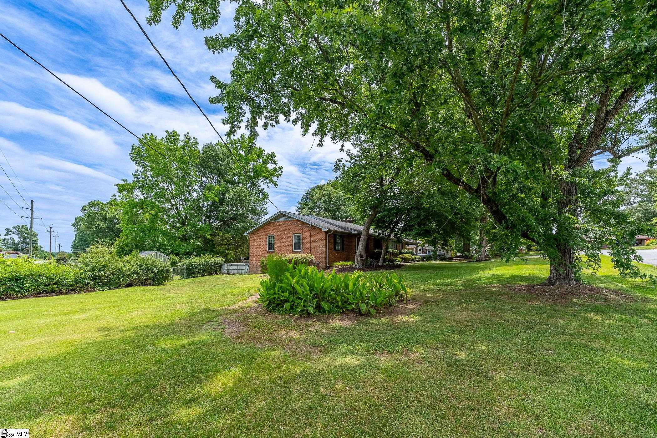 15 Ravensworth Road Taylors, SC 29687