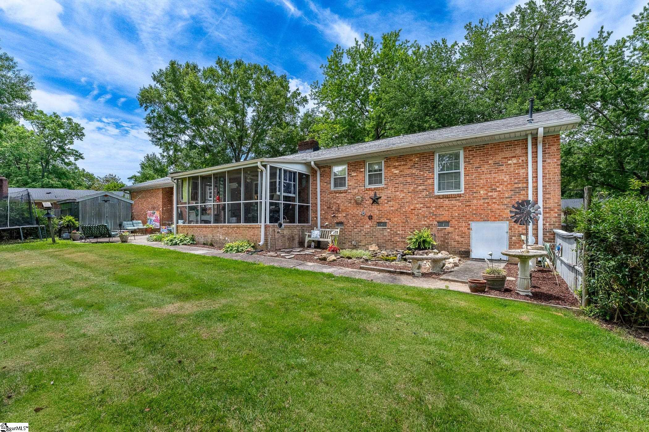 15 Ravensworth Road Taylors, SC 29687