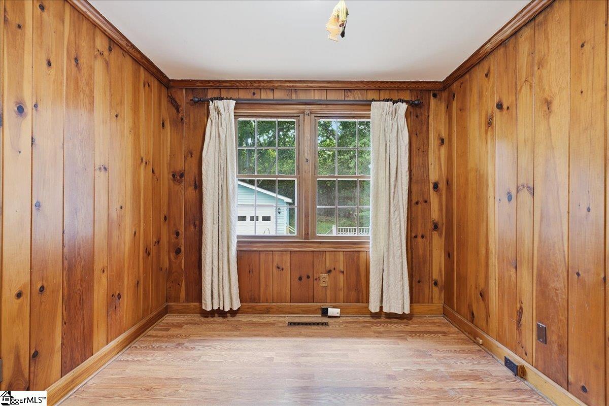 31 Blackburn Street Greenville, SC 29607