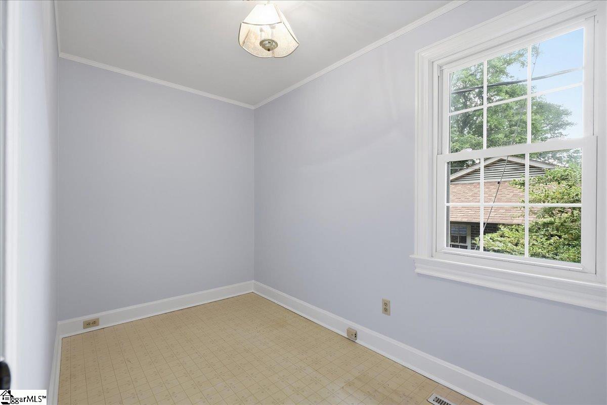 31 Blackburn Street Greenville, SC 29607