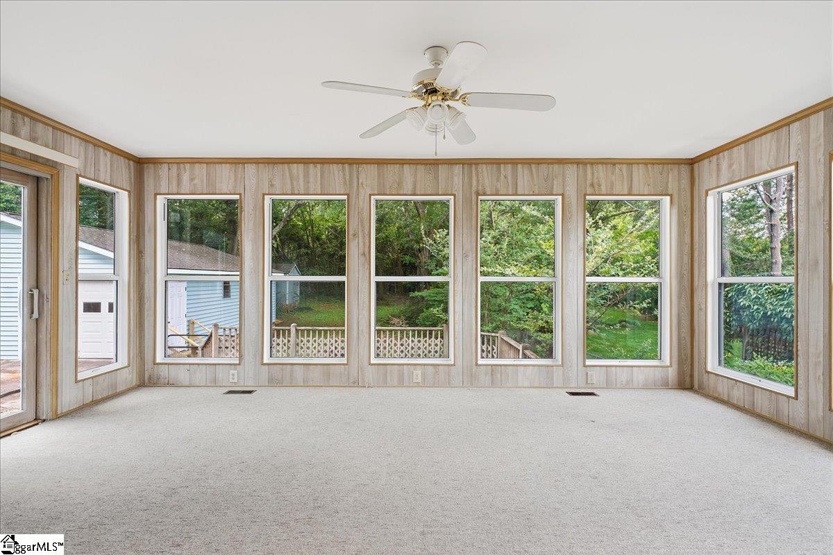 31 Blackburn Street Greenville, SC 29607