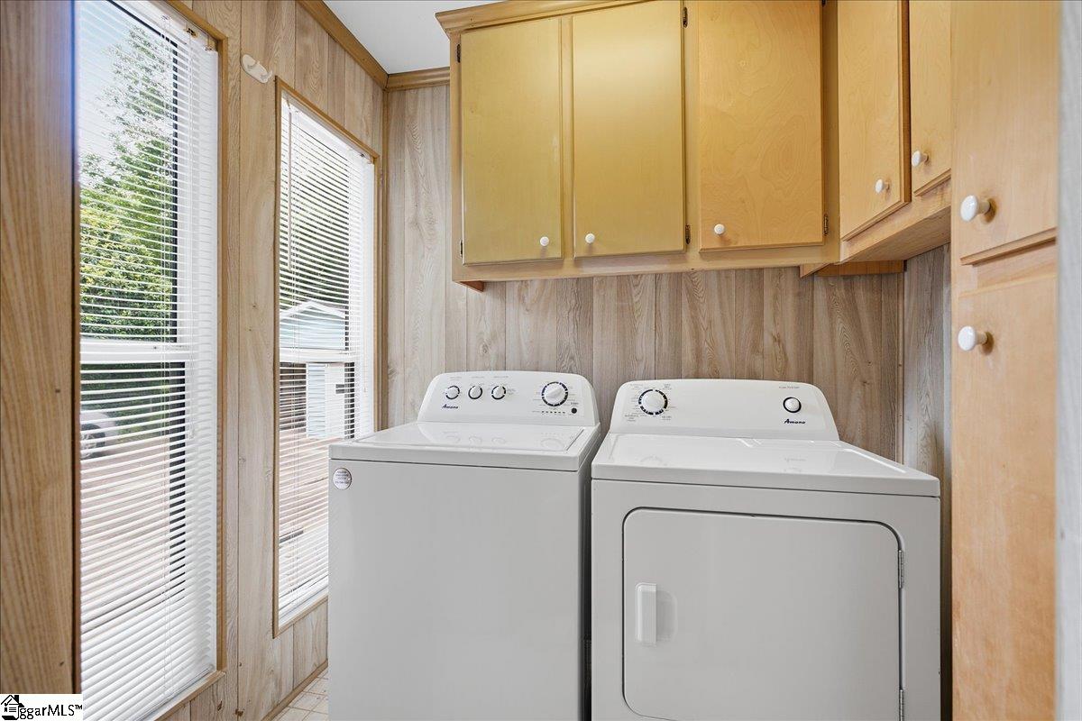 31 Blackburn Street Greenville, SC 29607