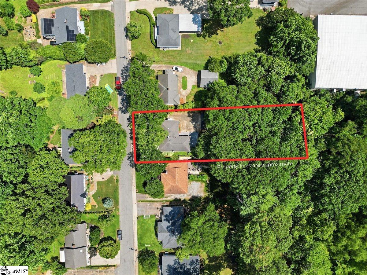 31 Blackburn Street Greenville, SC 29607