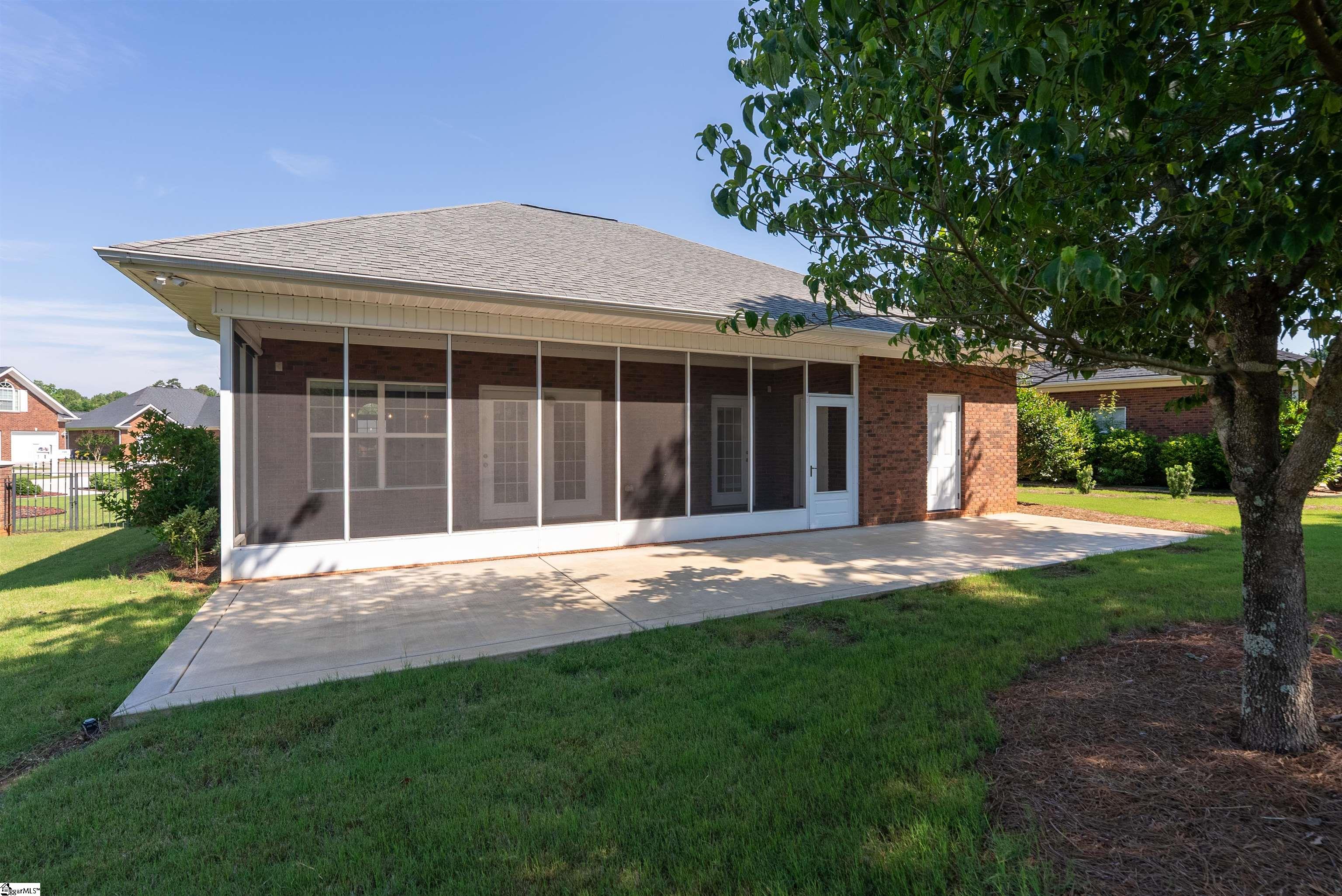 703 Nottingham Court Seneca, SC 29672