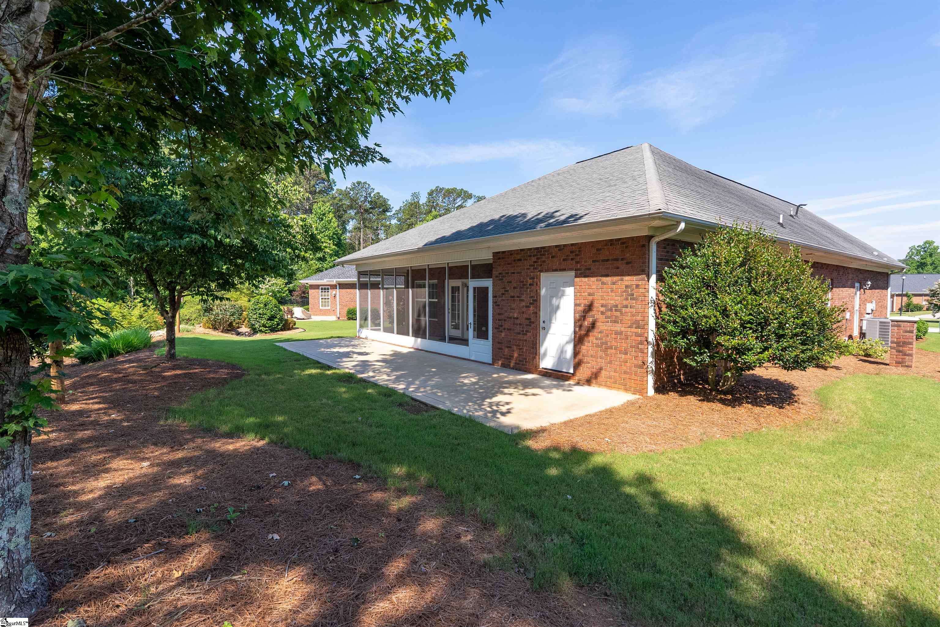 703 Nottingham Court Seneca, SC 29672