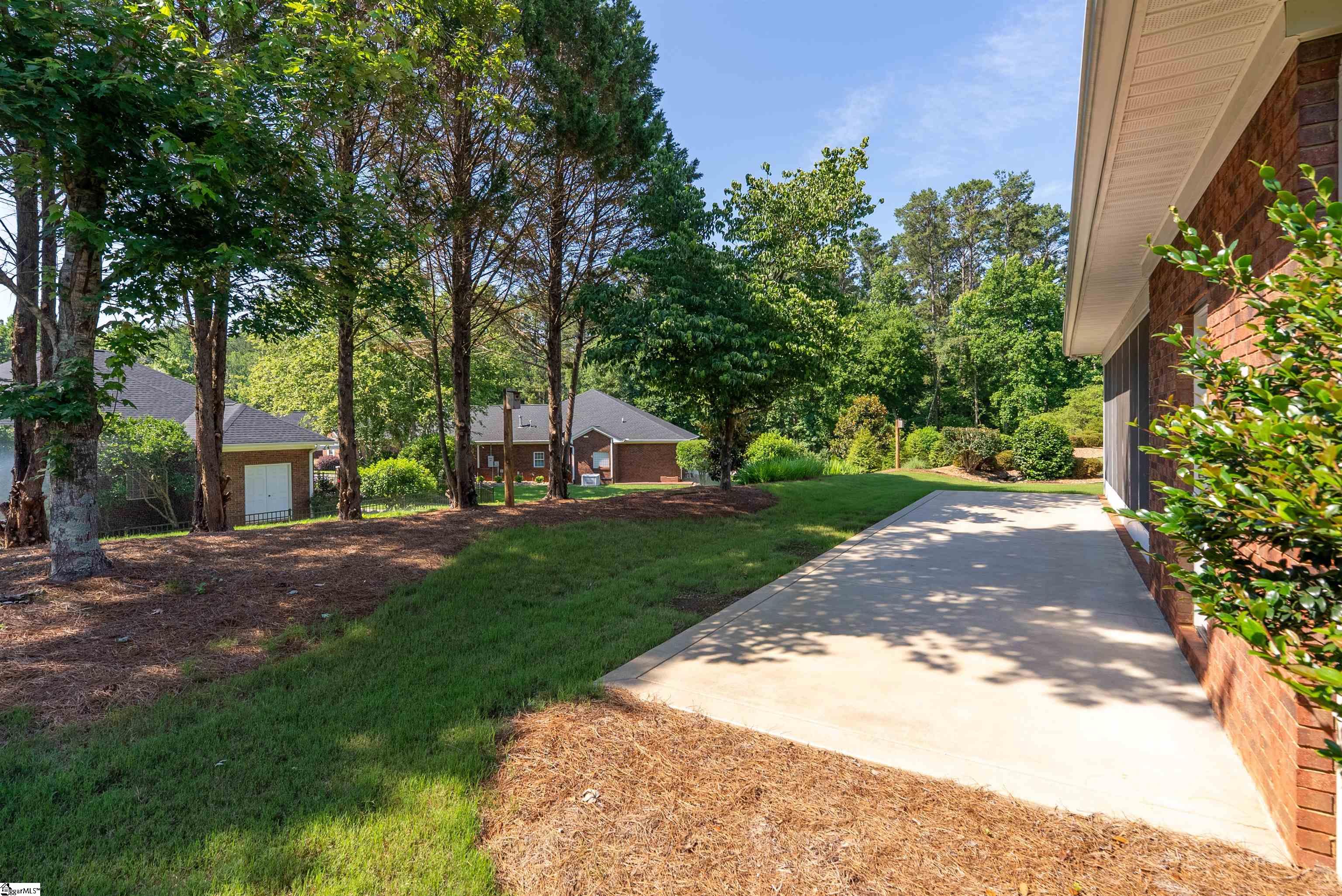 703 Nottingham Court Seneca, SC 29672