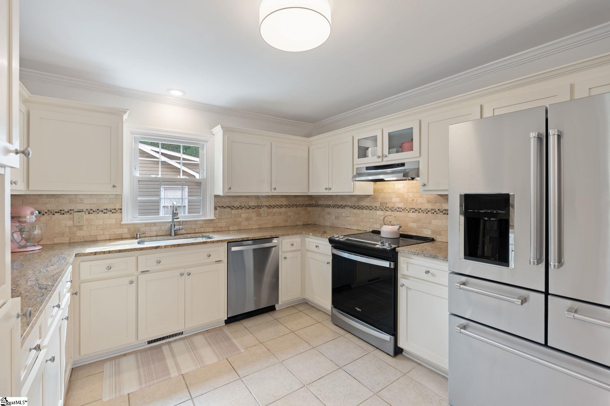 1031 Summit Drive Greenville, SC 29609