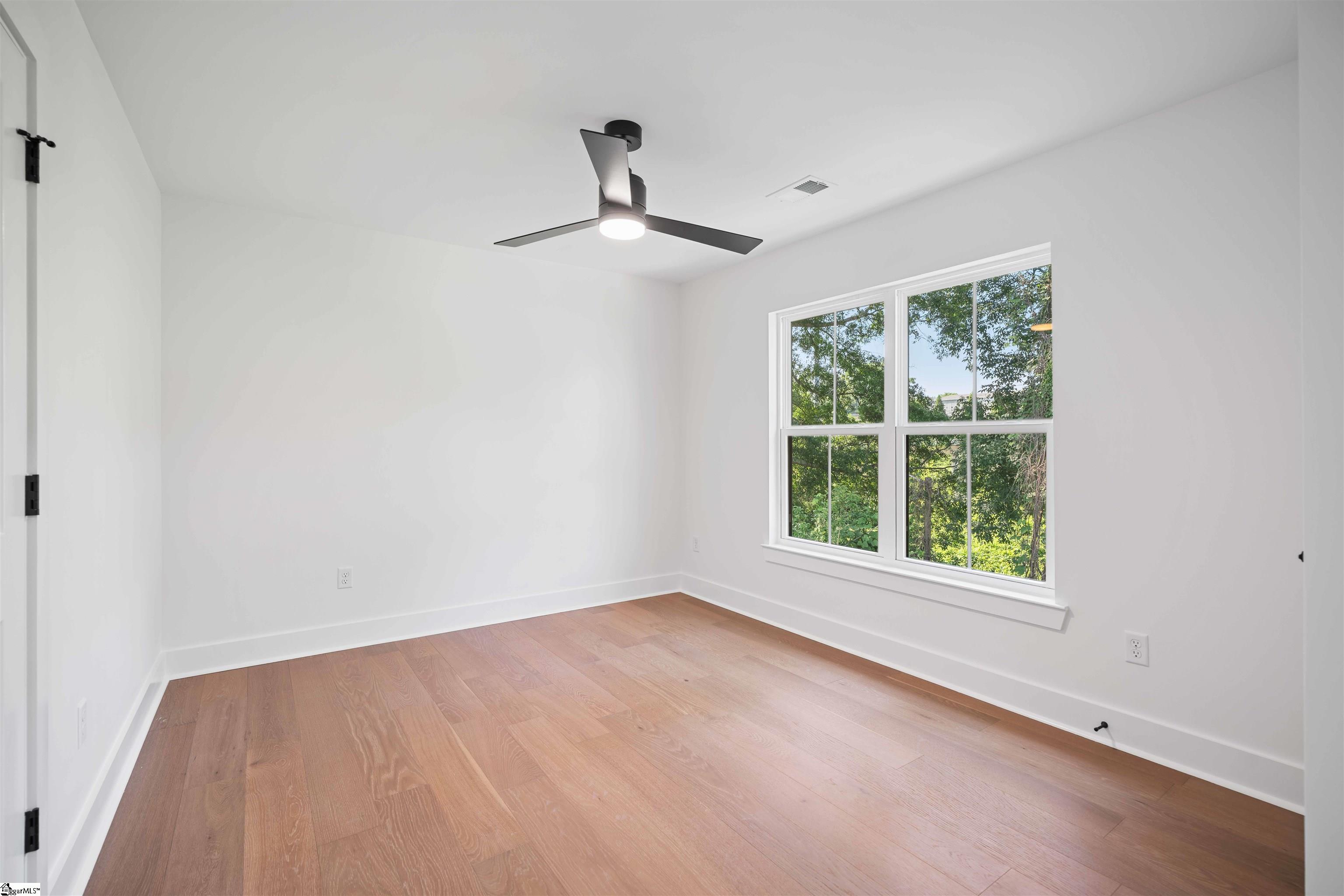 34 Lowndes Hill Road Greenville, SC 29607