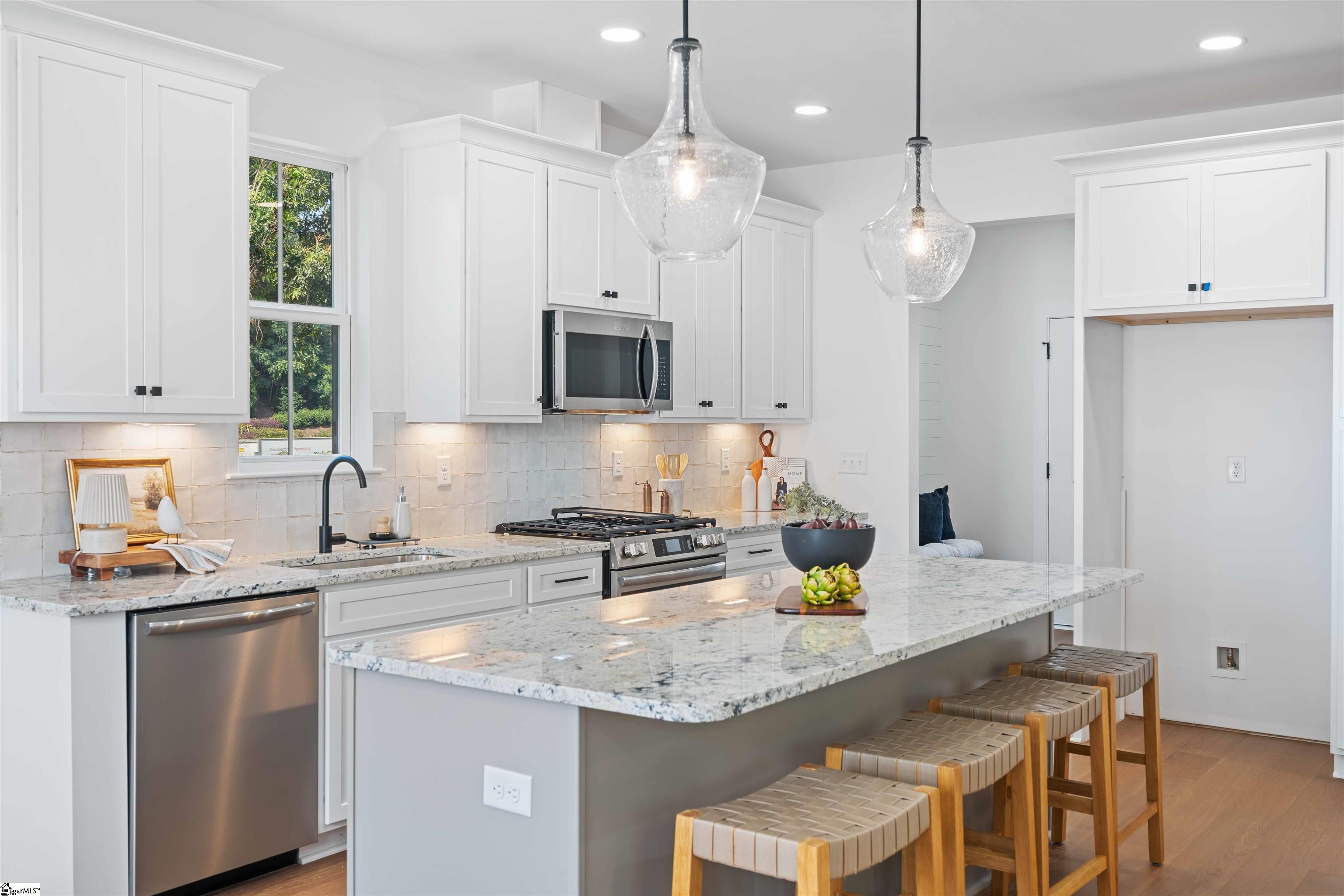 34 Lowndes Hill Road Greenville, SC 29607