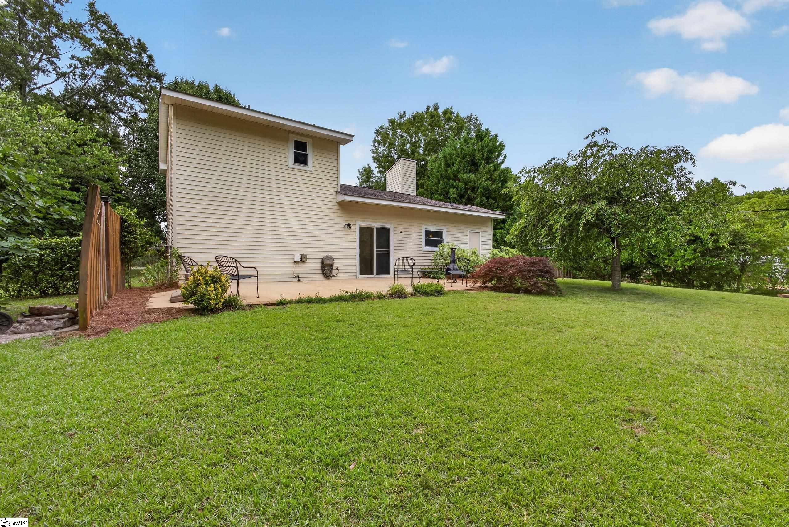 104 Gregory Drive Greer, SC 29650
