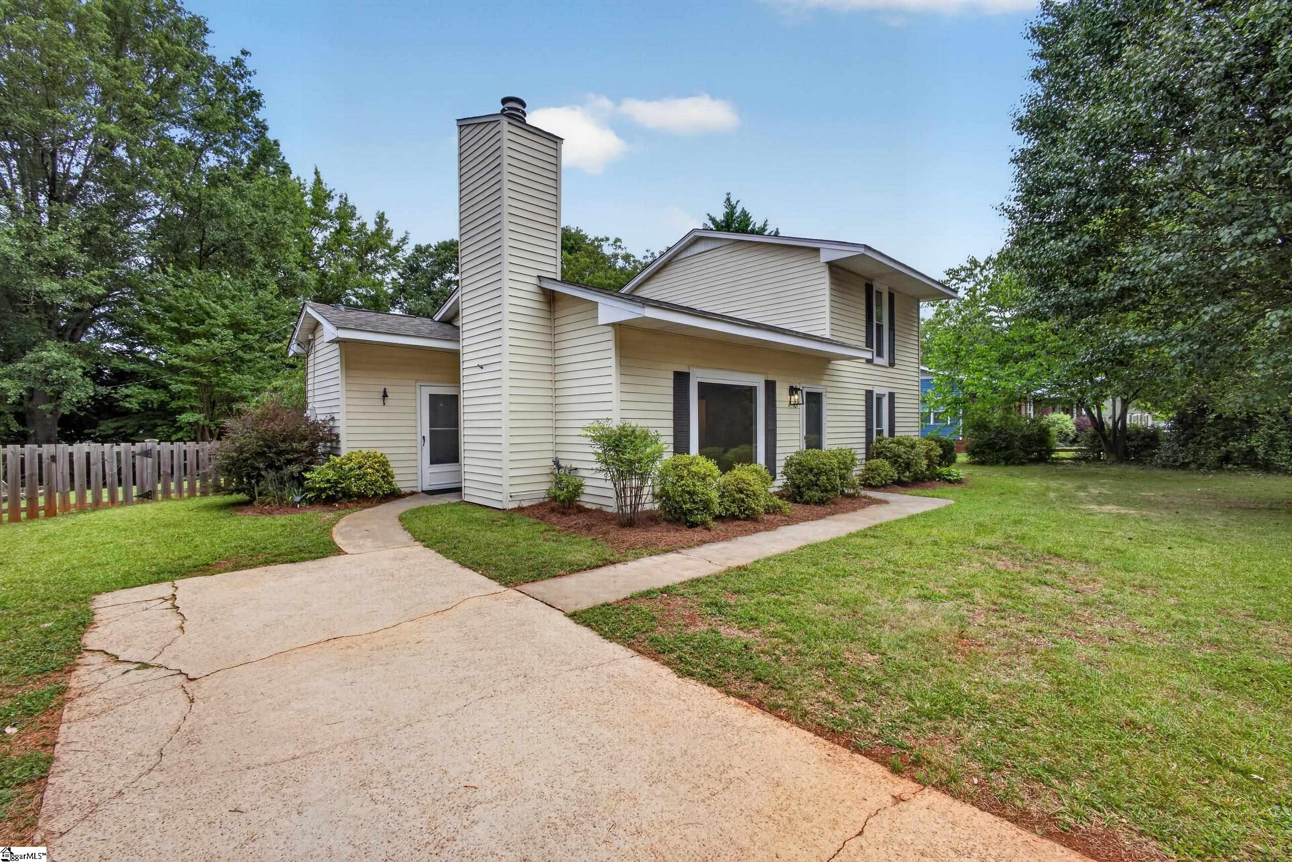 104 Gregory Drive Greer, SC 29650