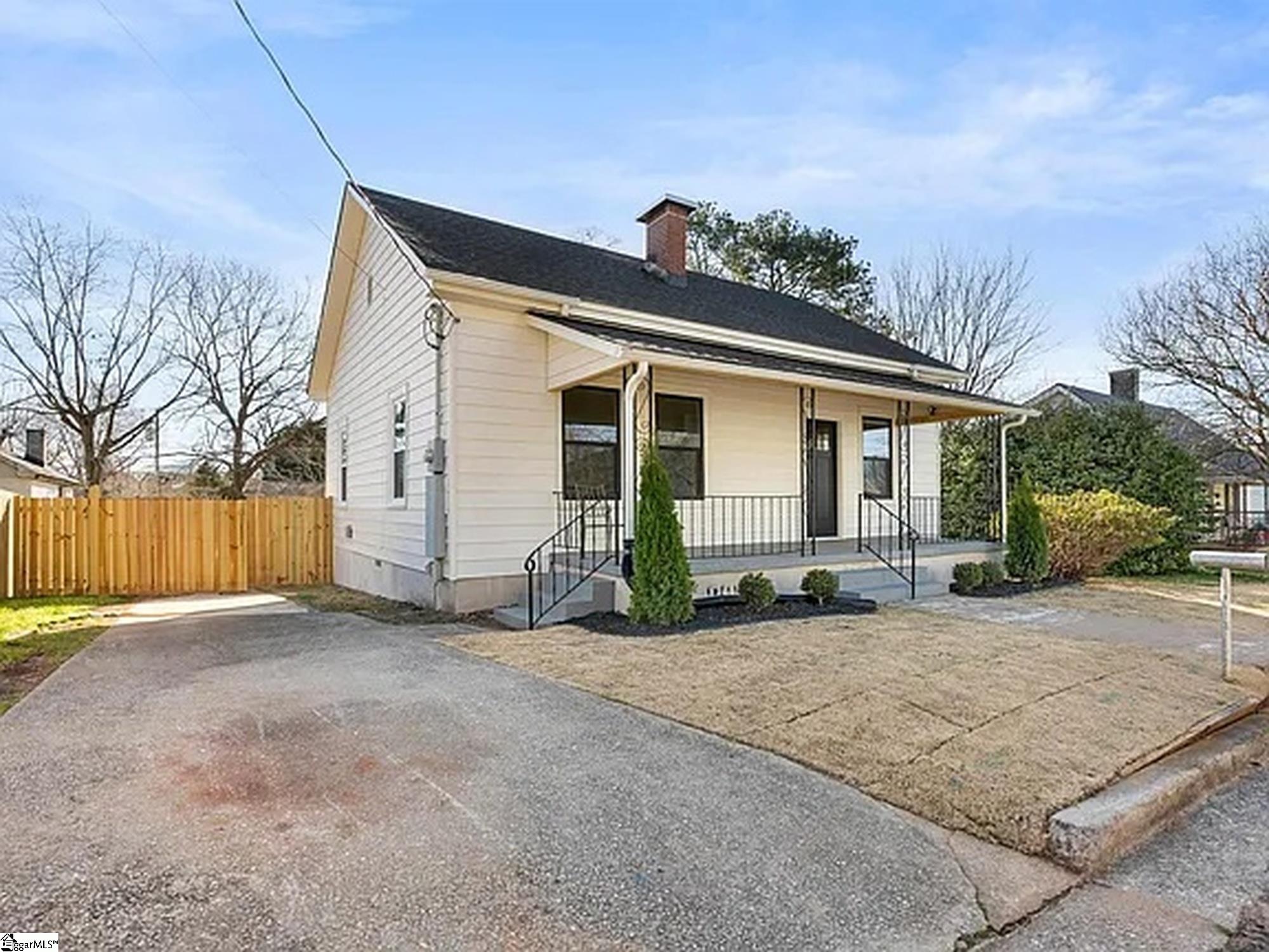 6 10th Street Greer, SC 29651