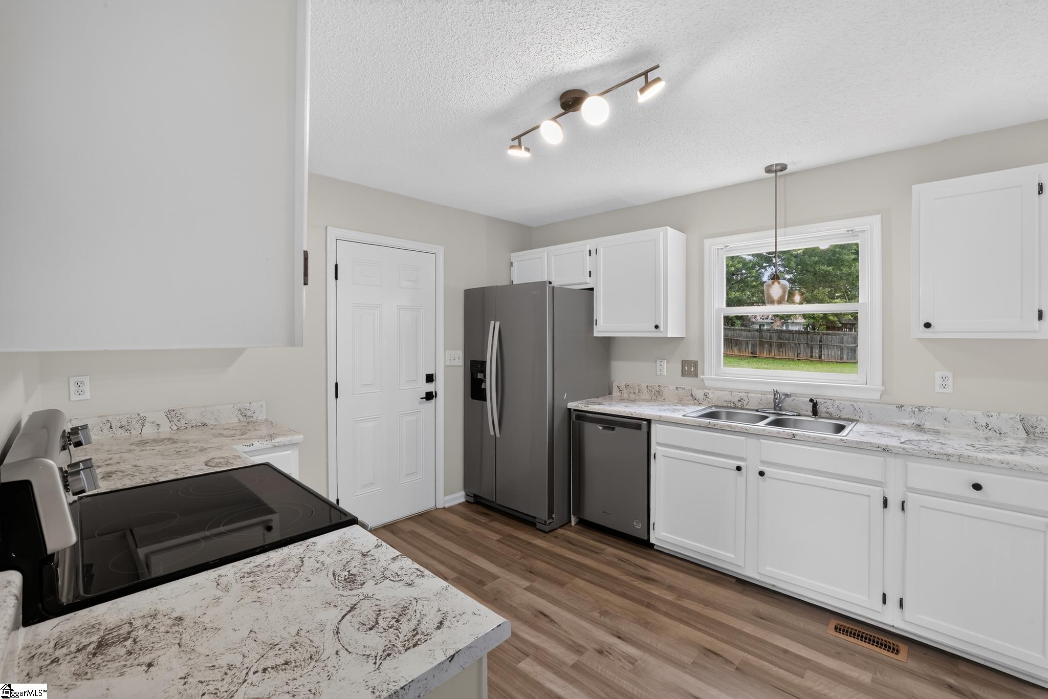205 Ansley Drive Simpsonville, SC 29681