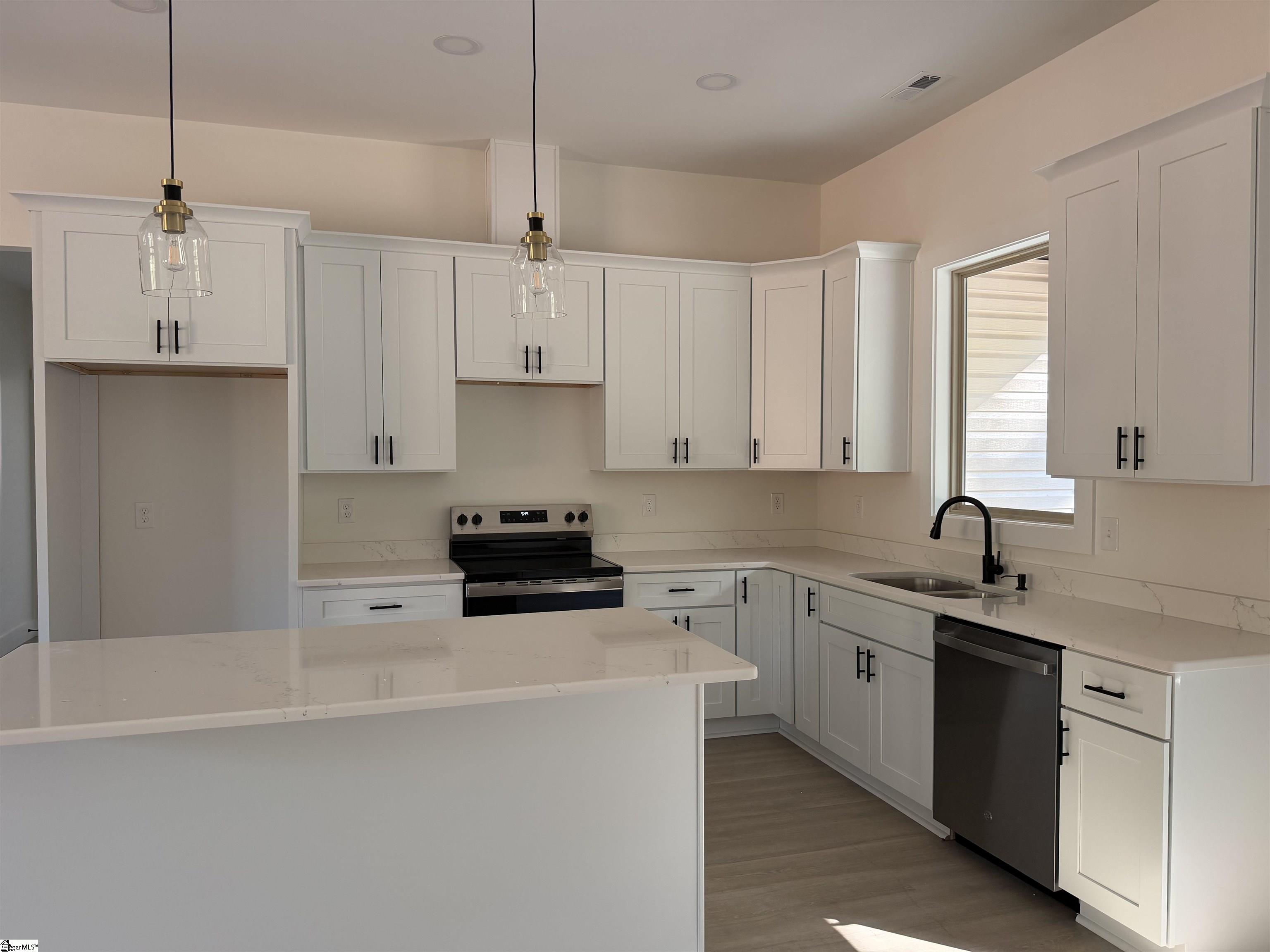 187 Susans Road Gaffney, SC 29341