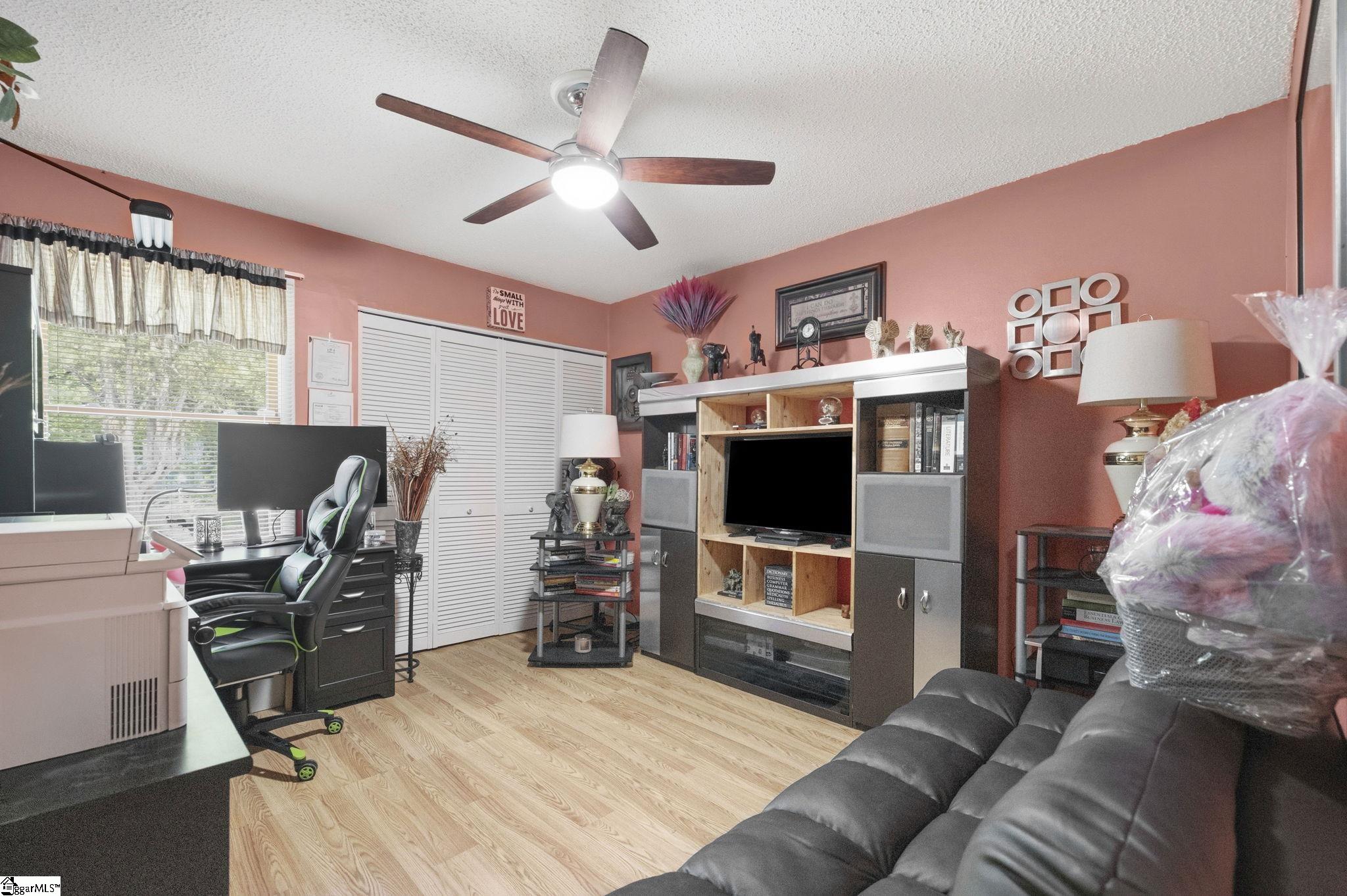 102 Tollgate Court Simpsonville, SC 29681