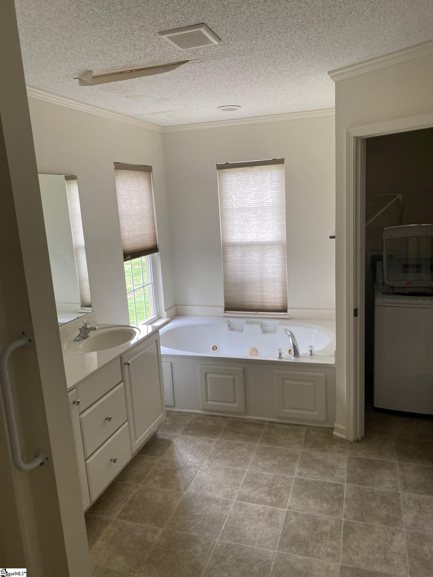 1010 Meehan Way Pendelton, SC 29670