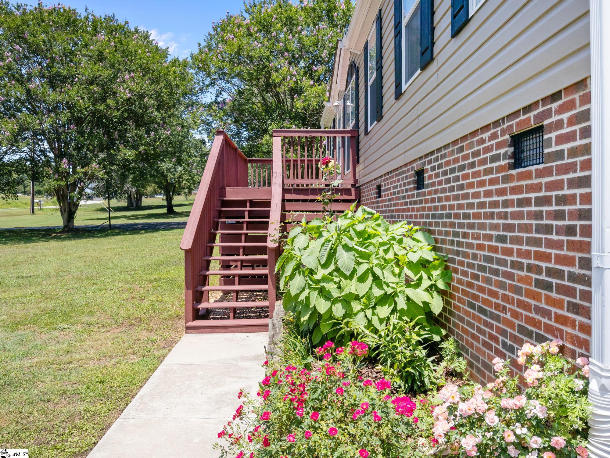 324 Groce Meadow Road Taylors, SC 29687
