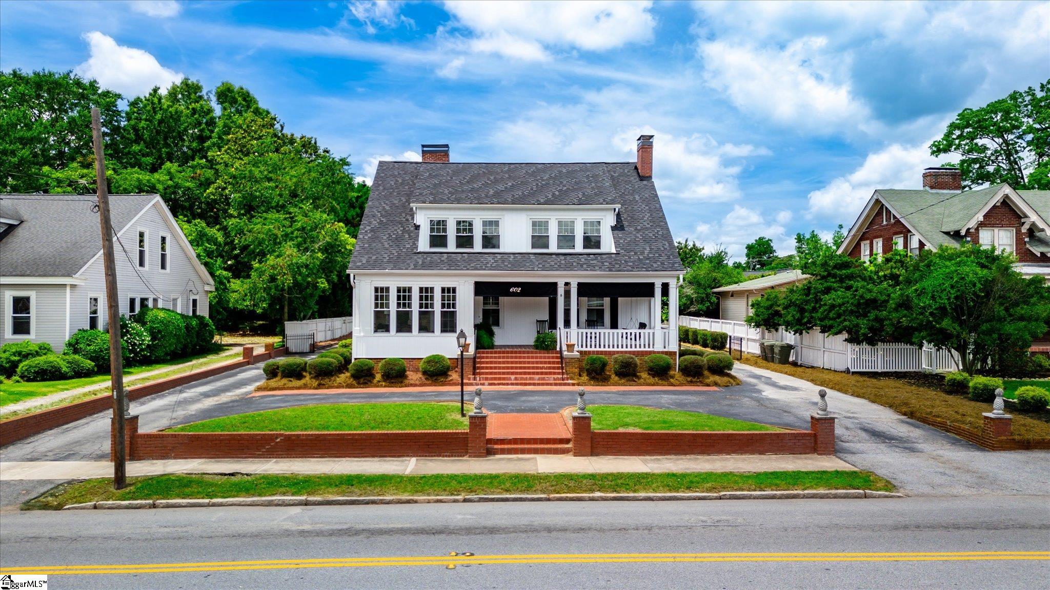602 S Broad Street Clinton, SC 29325