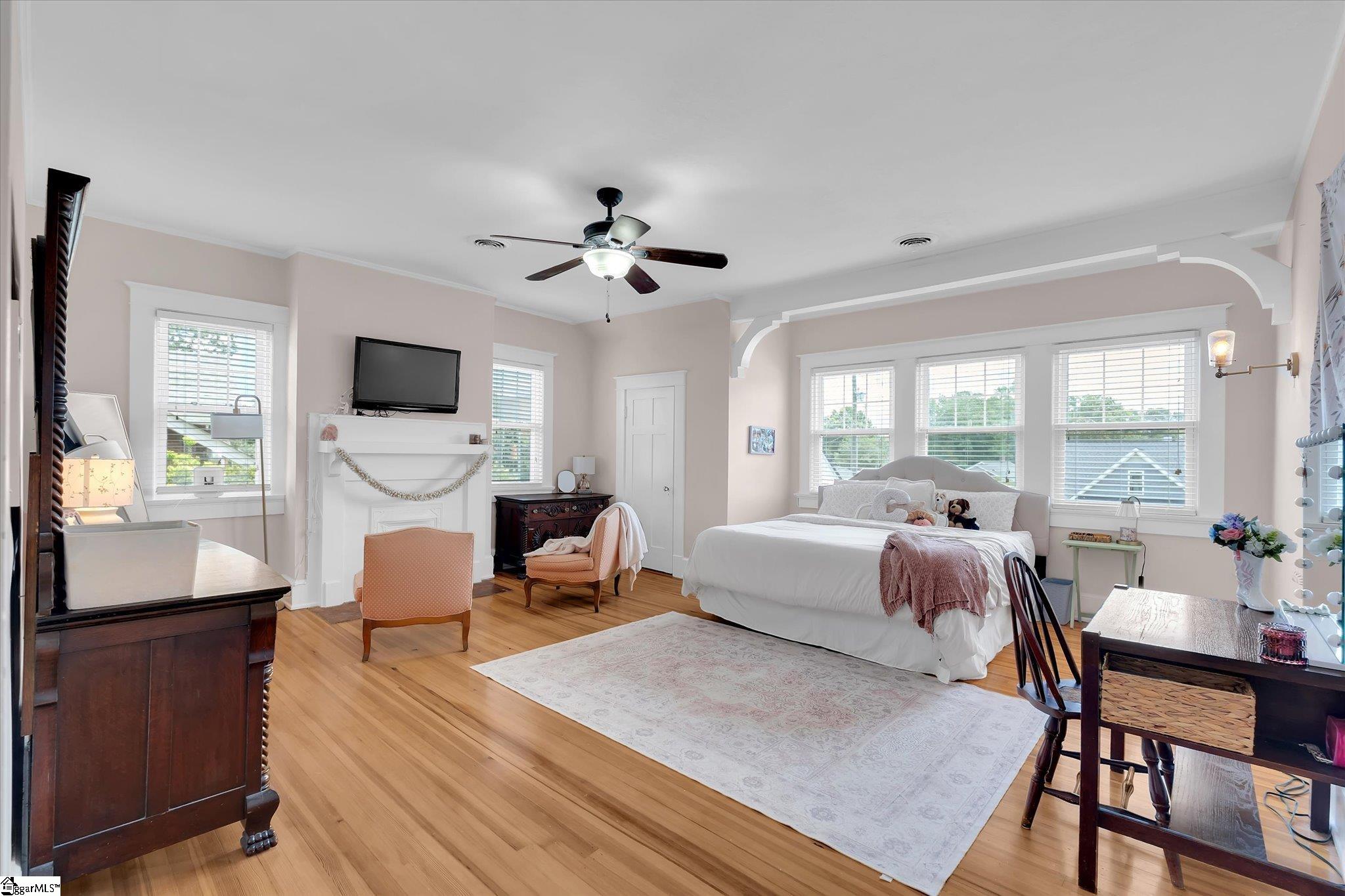 602 S Broad Street Clinton, SC 29325