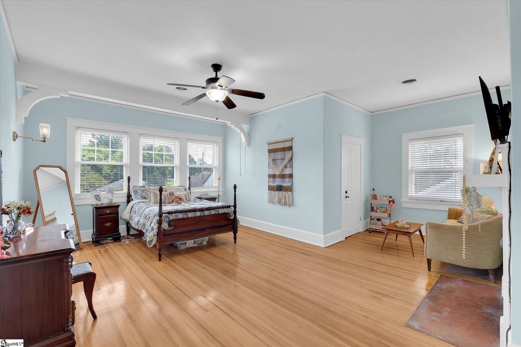 602 S Broad Street Clinton, SC 29325