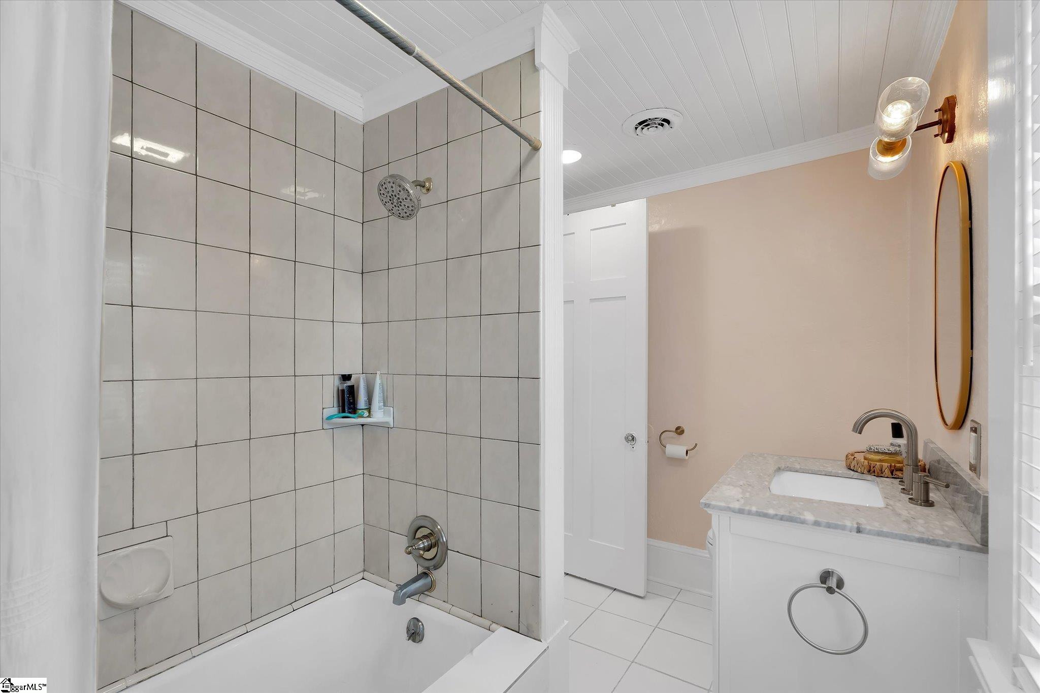 602 S Broad Street Clinton, SC 29325