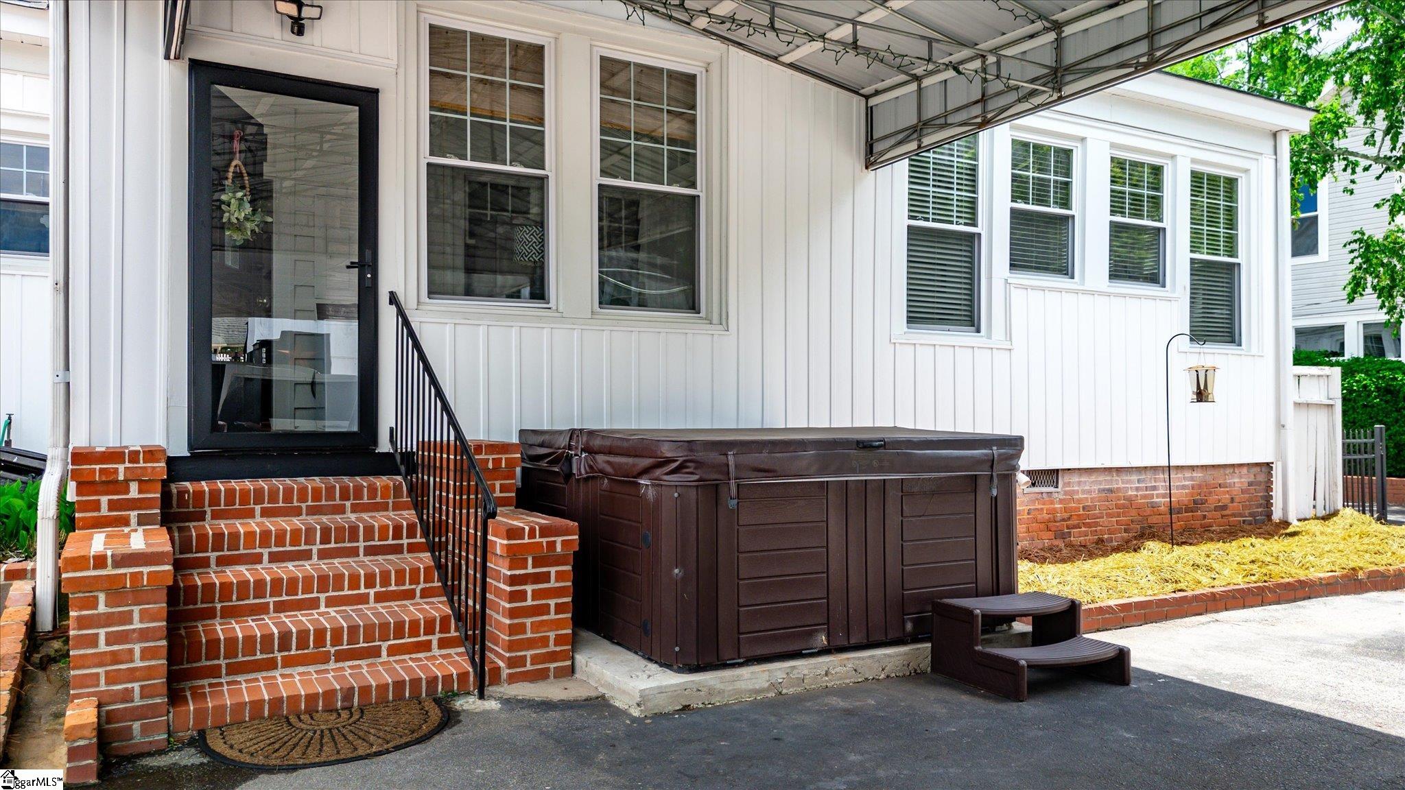 602 S Broad Street Clinton, SC 29325