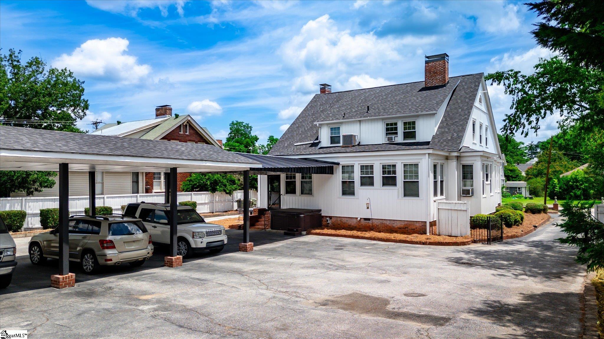 602 S Broad Street Clinton, SC 29325