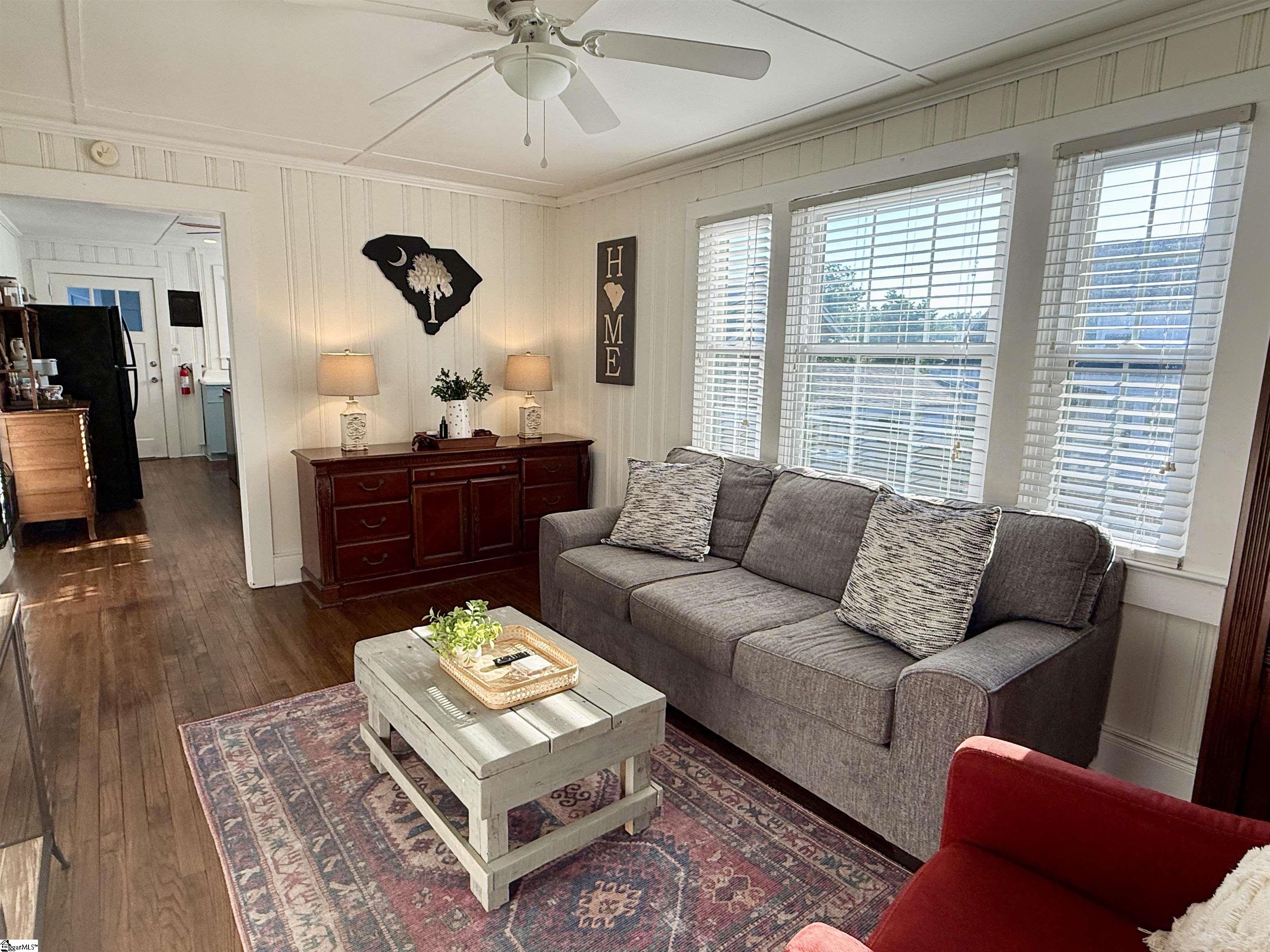 602 S Broad Street Clinton, SC 29325