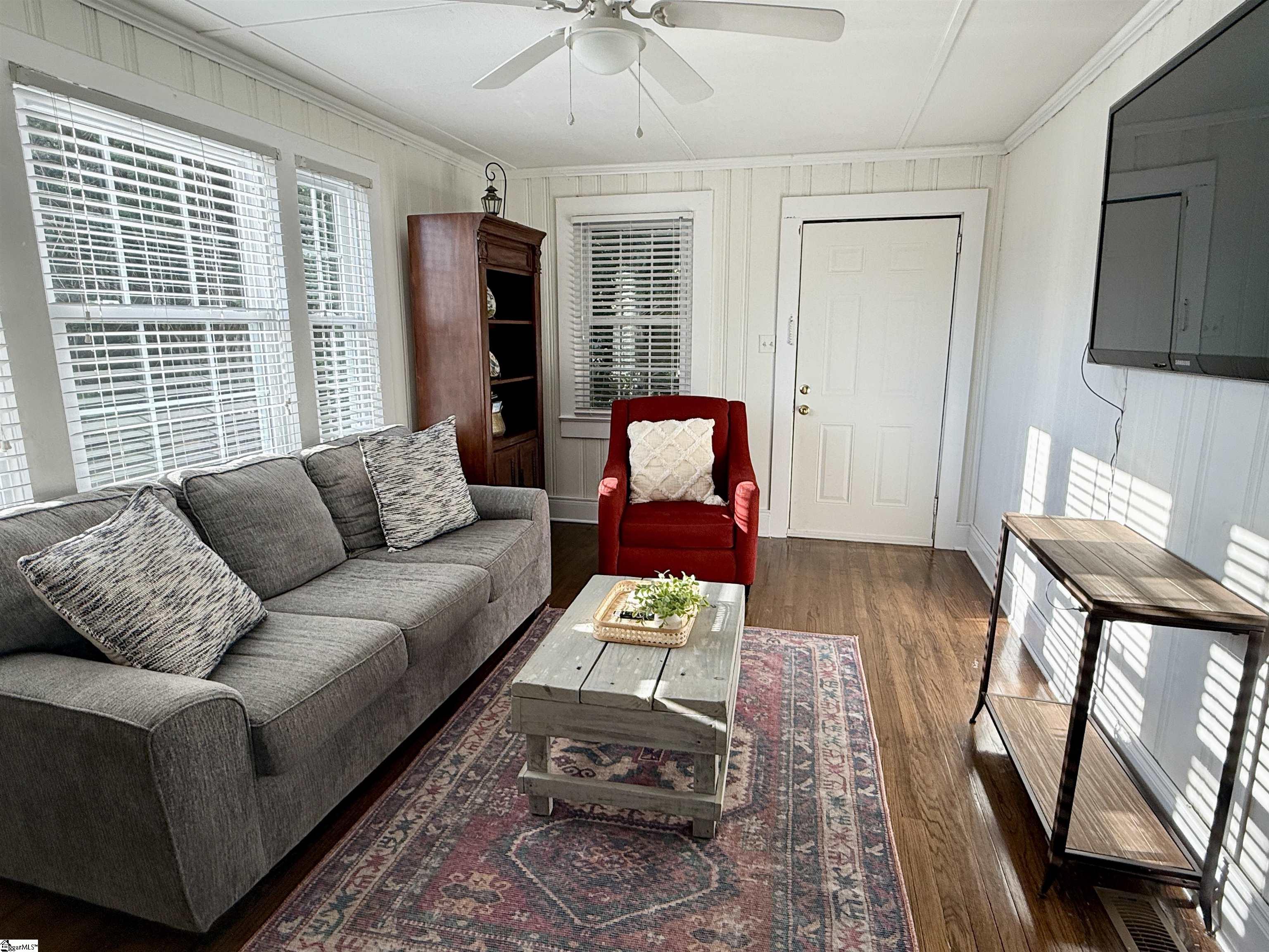 602 S Broad Street Clinton, SC 29325