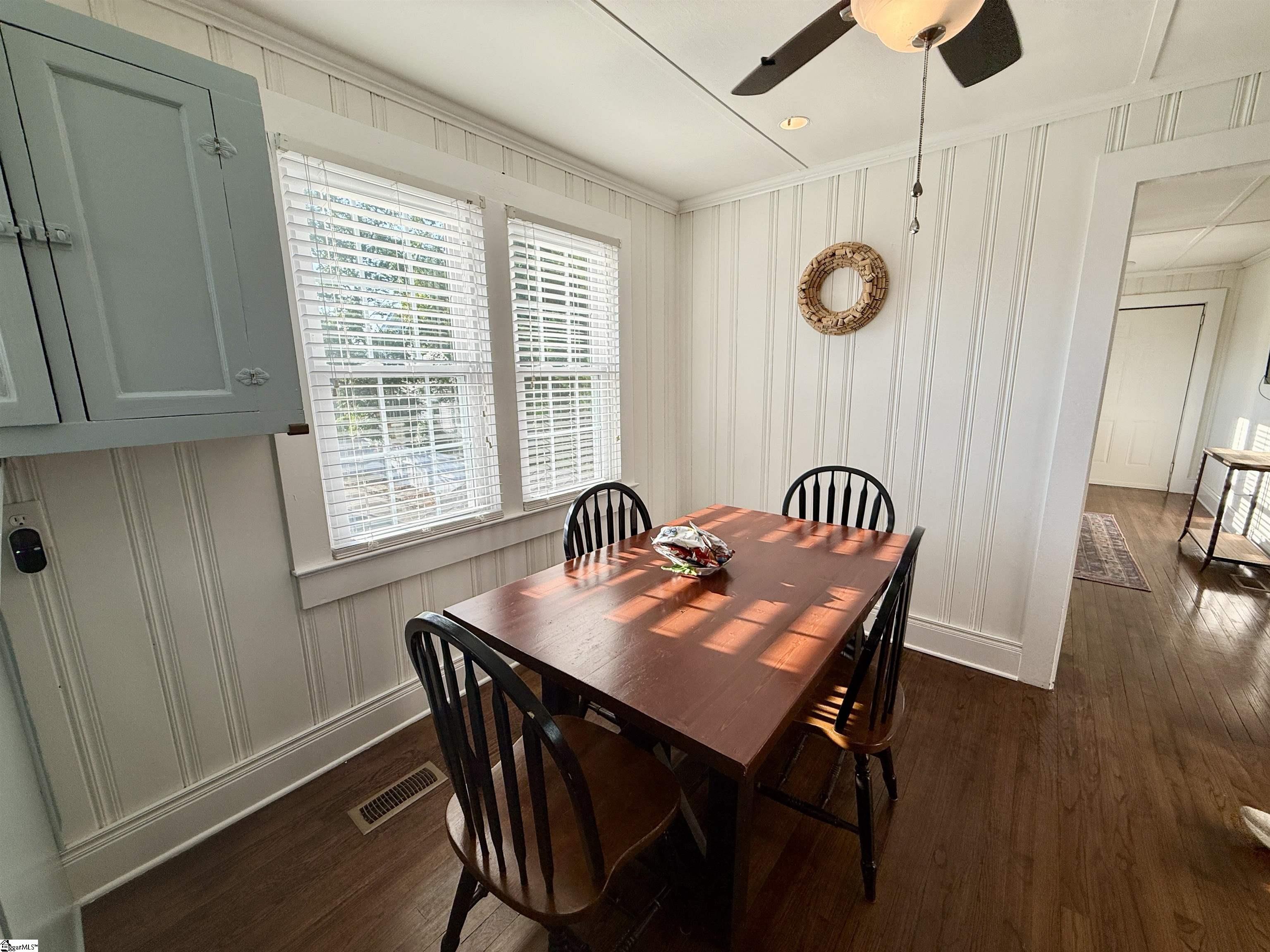602 S Broad Street Clinton, SC 29325