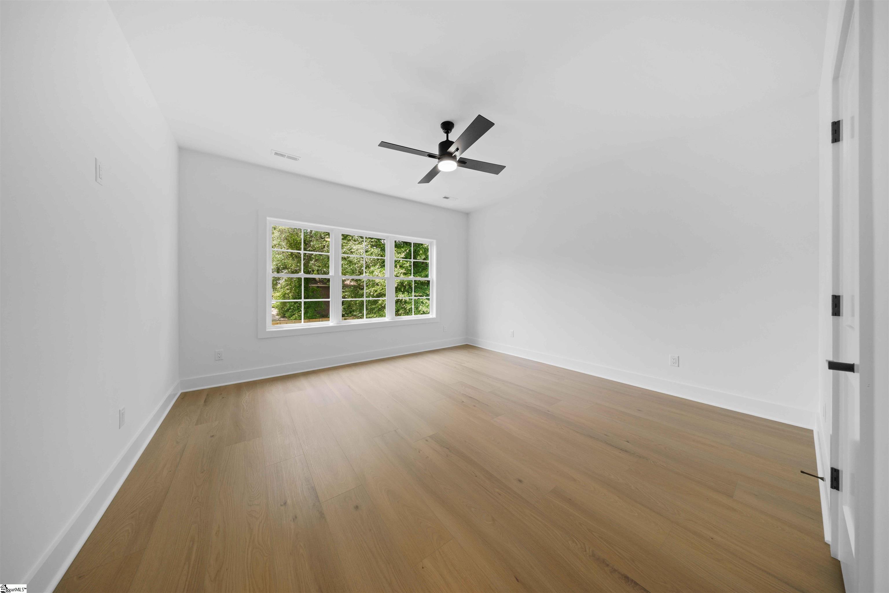 7 Beck Avenue Greenville, SC 29605