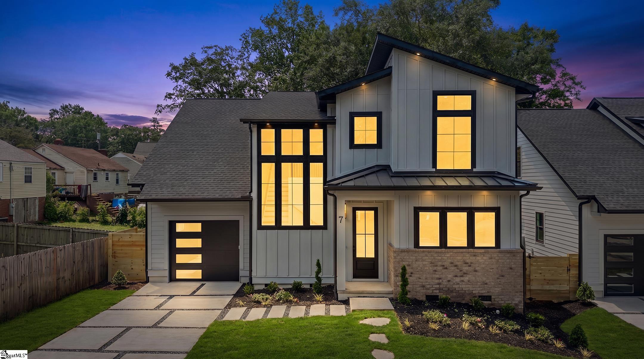 7 Beck Avenue Greenville, SC 29605