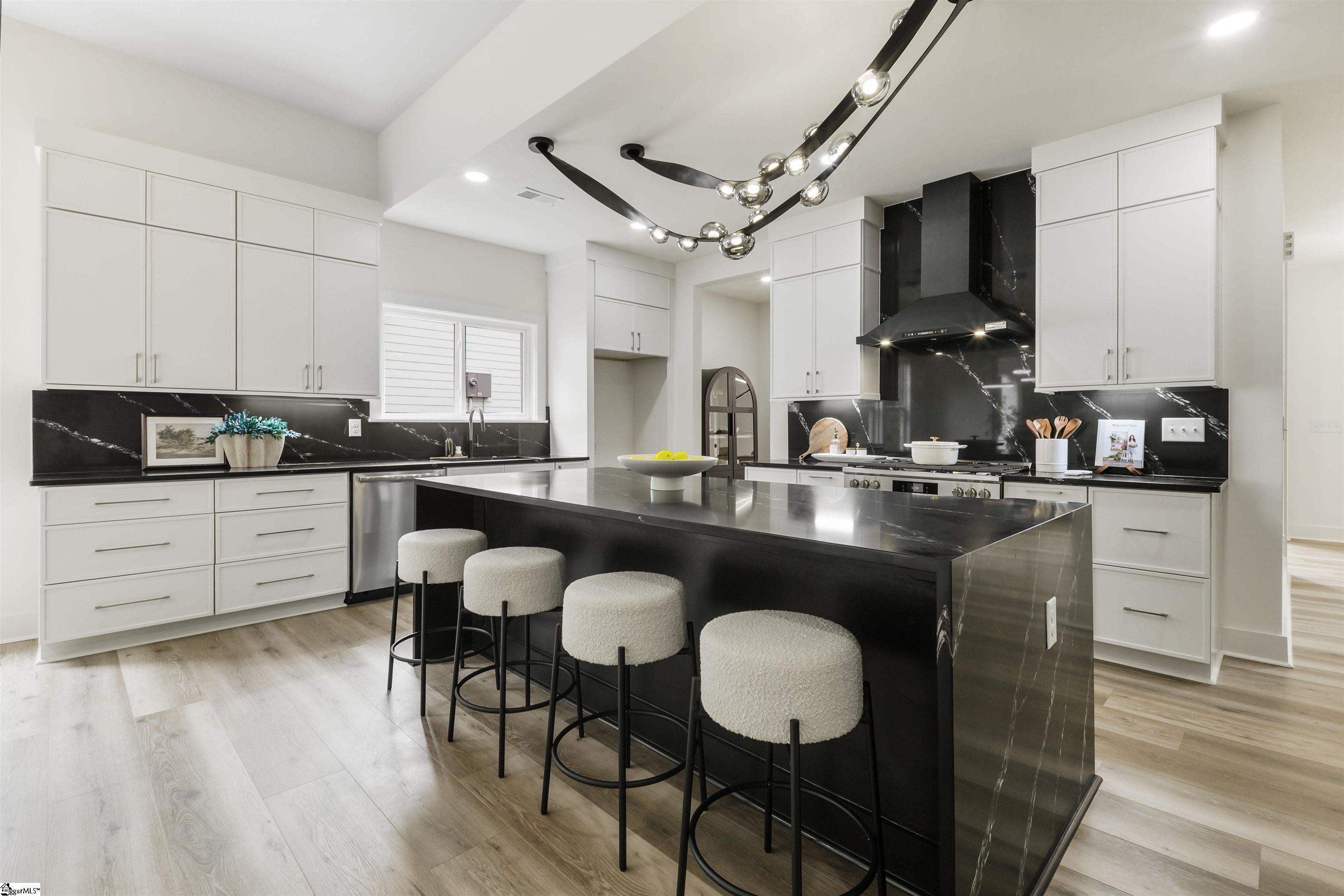 803 Garlington Avenue Greenville, SC 29615