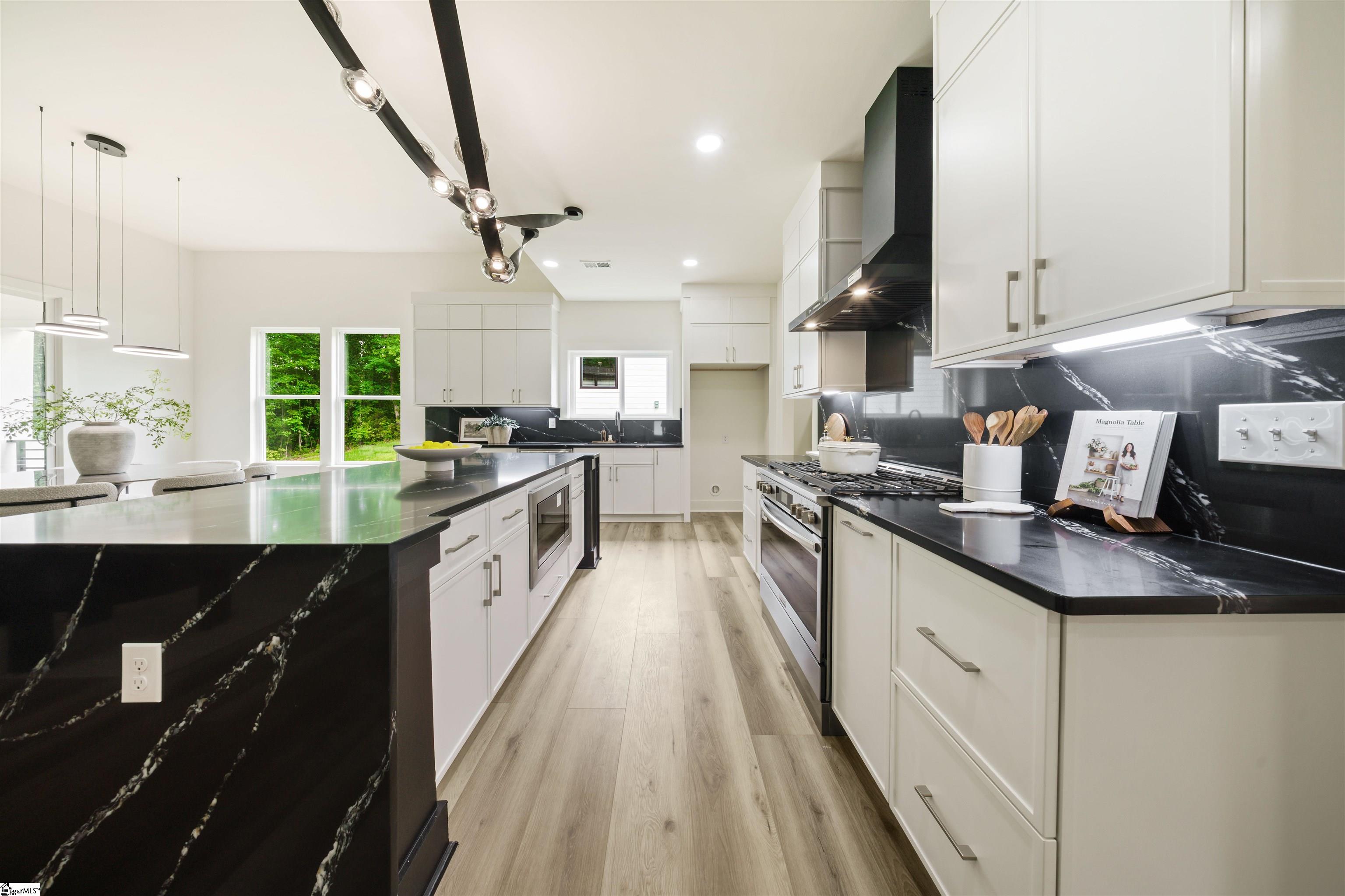 803 Garlington Avenue Greenville, SC 29615