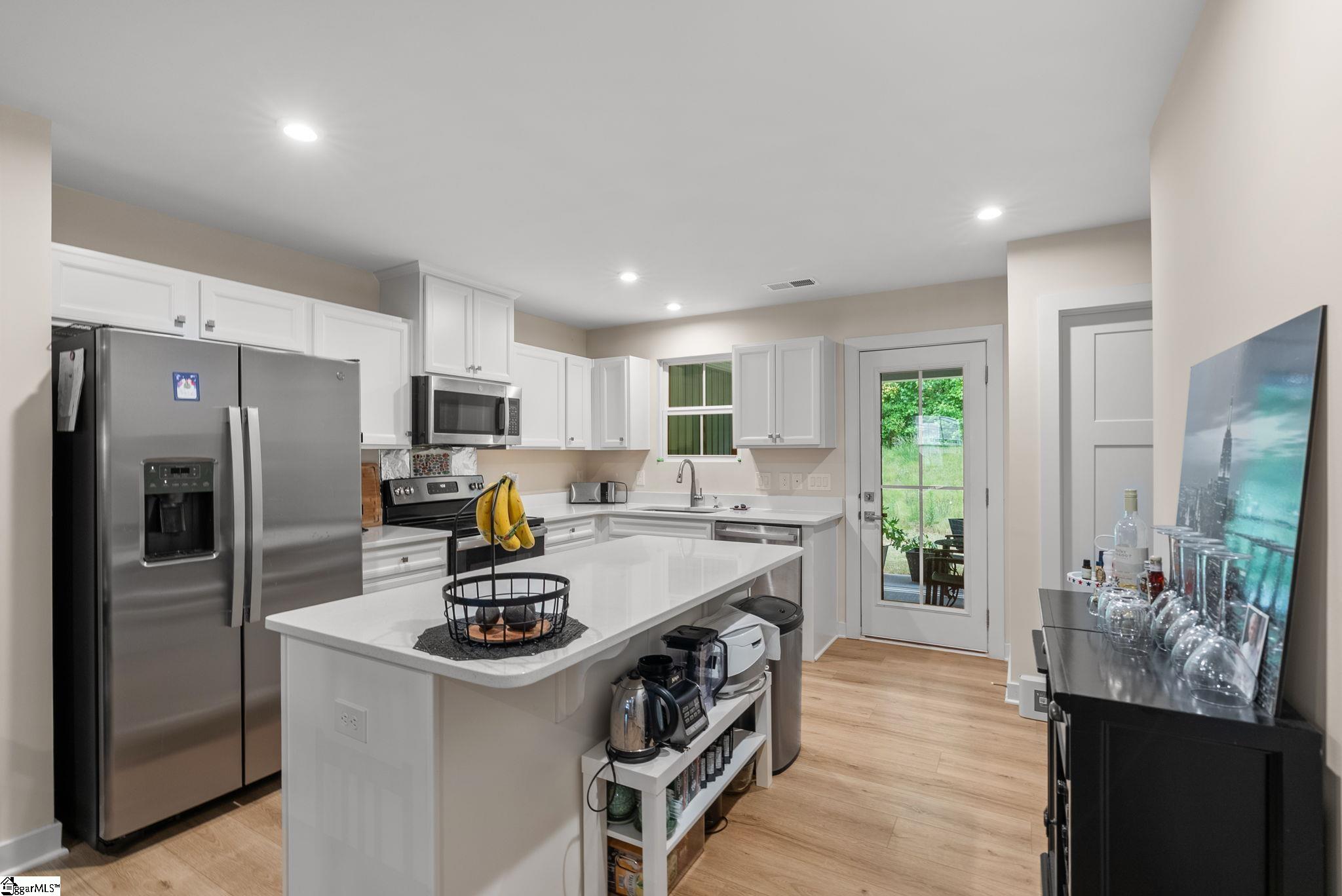 913 Leyburn Lane Greenville, SC 29617
