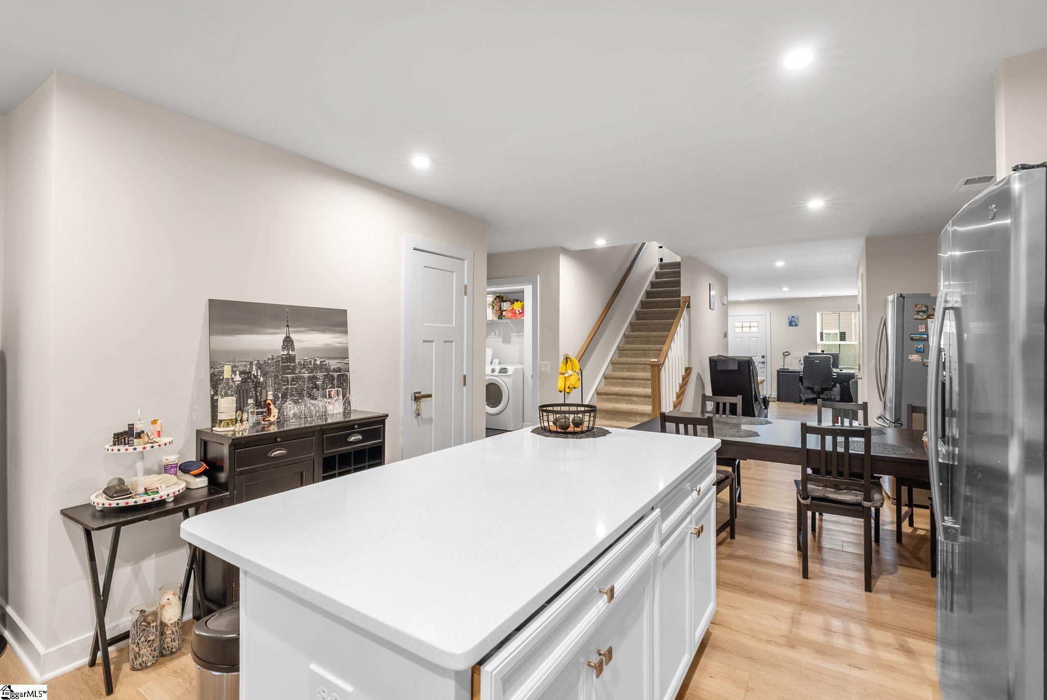 913 Leyburn Lane Greenville, SC 29617
