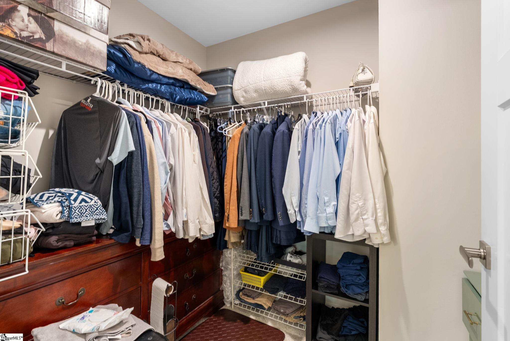 913 Leyburn Lane Greenville, SC 29617