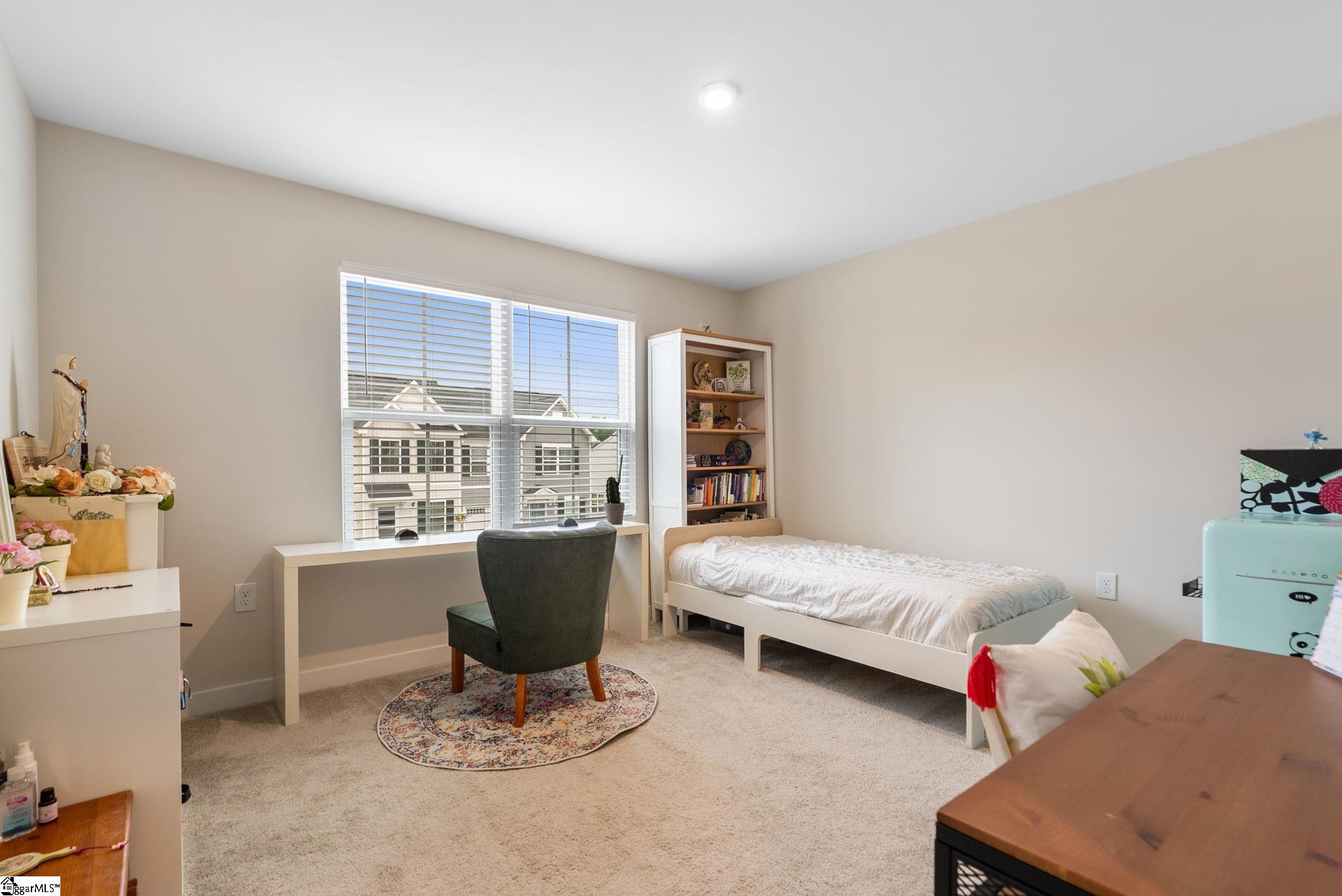913 Leyburn Lane Greenville, SC 29617