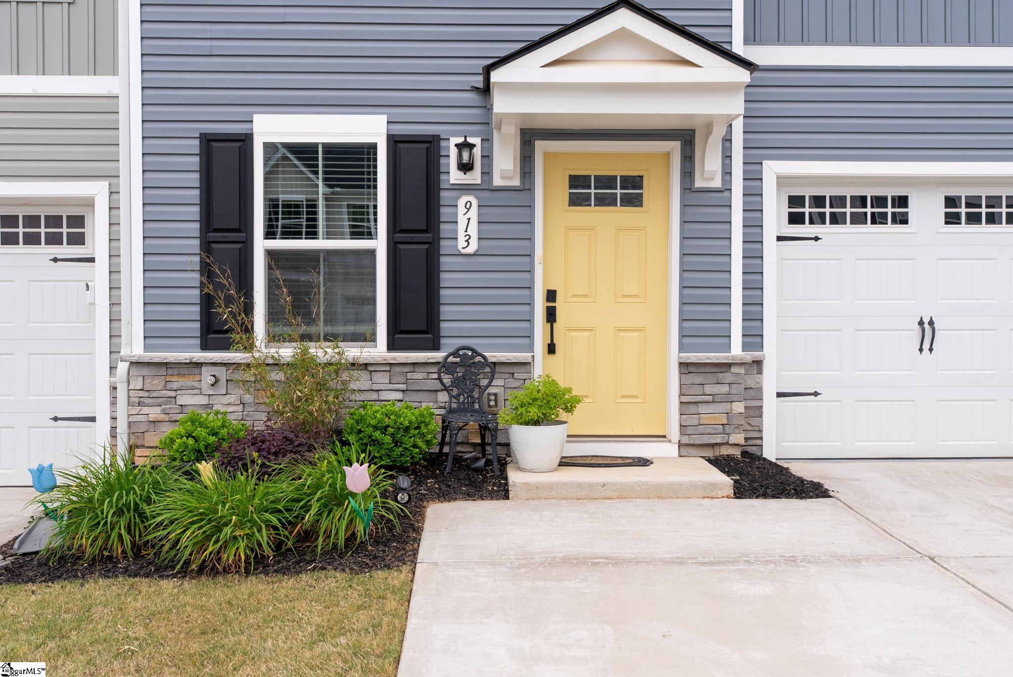 913 Leyburn Lane Greenville, SC 29617