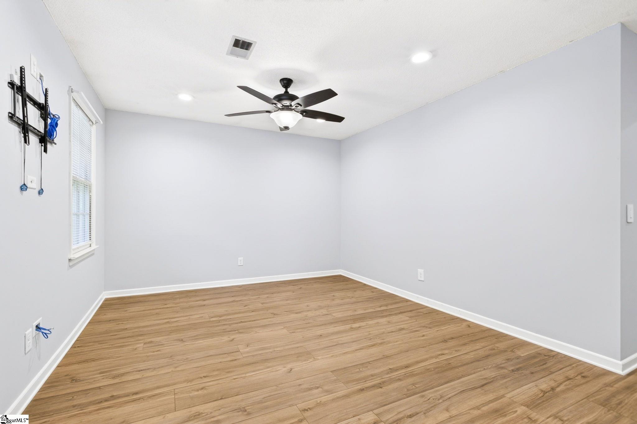36 Oakwood Drive Greenville, SC 29609