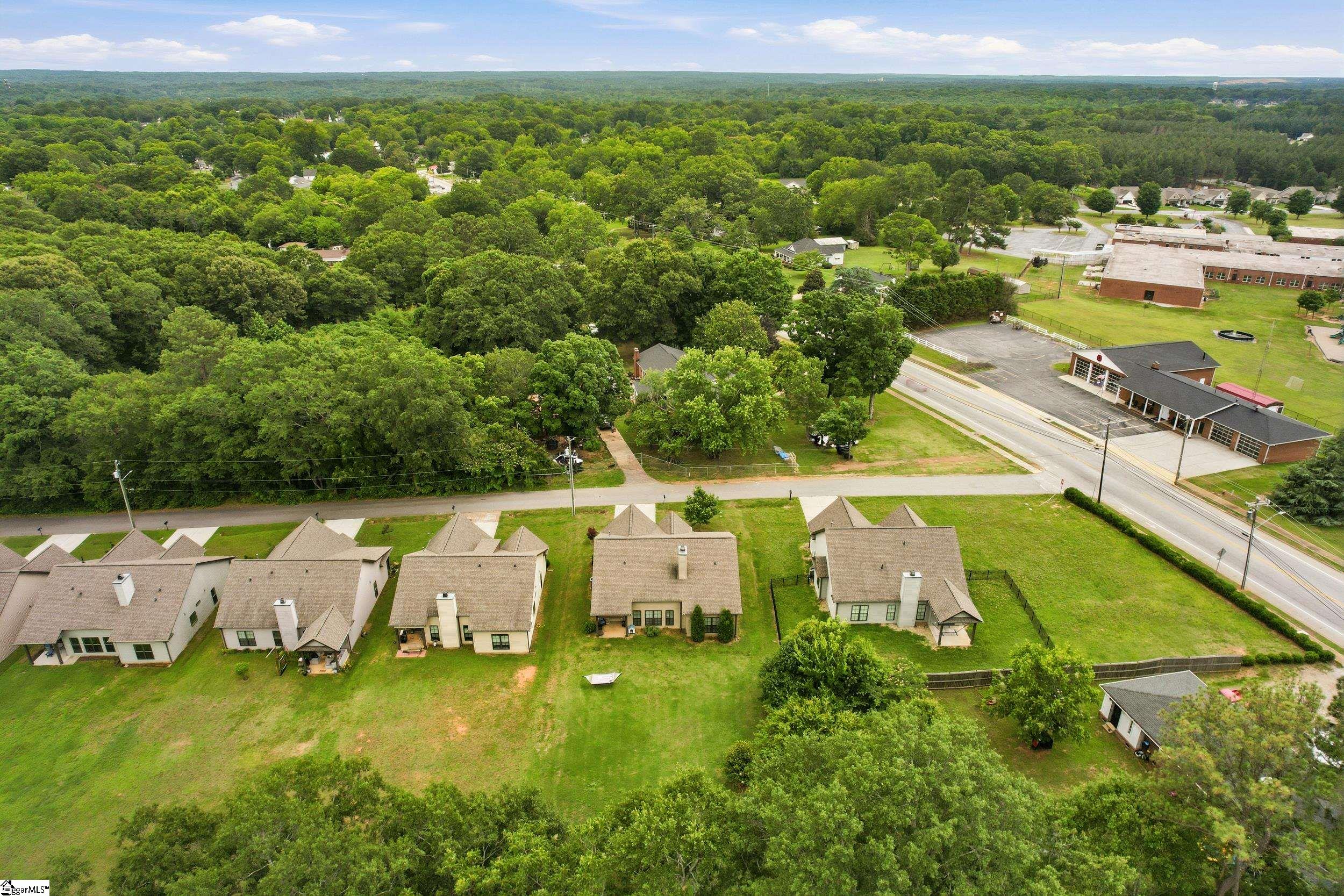 803 Palmetto Station Way Pelzer, SC 29669-1183