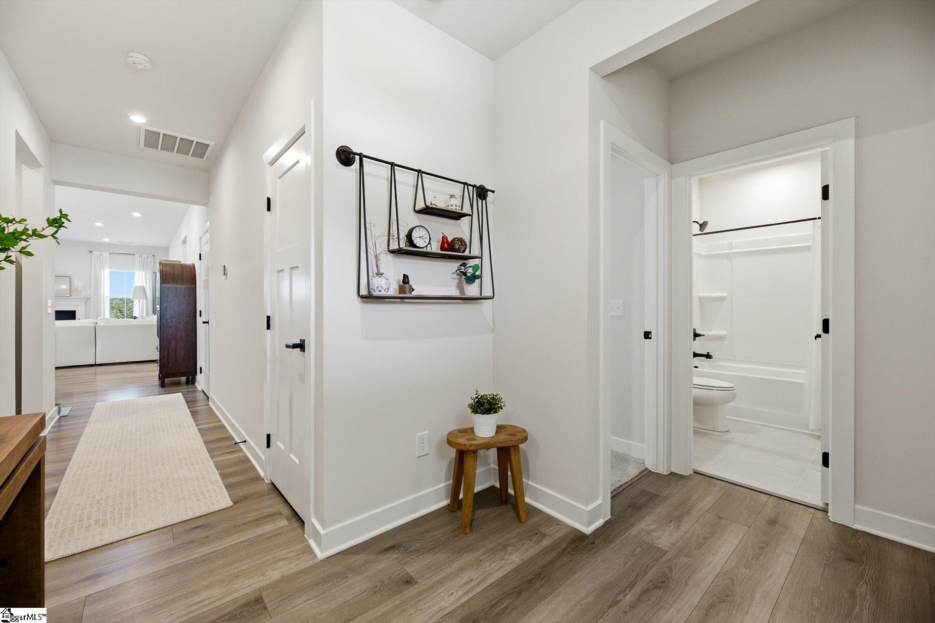 5 Comanche Trail Greenville, SC 29607