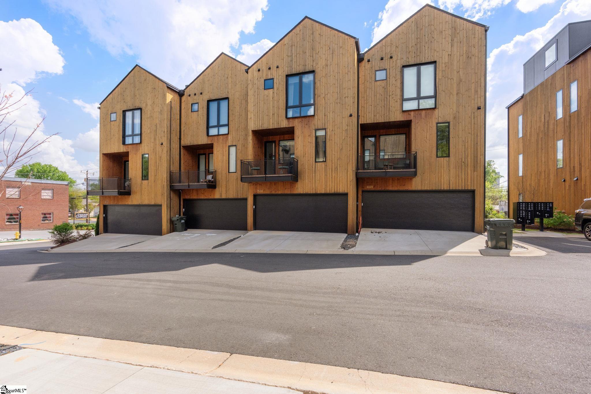 117 E Stone Avenue Greenville, SC 29609