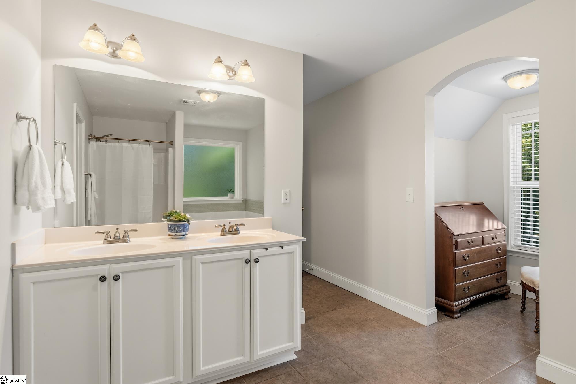 21 Julesking Court Greenville, SC 29609