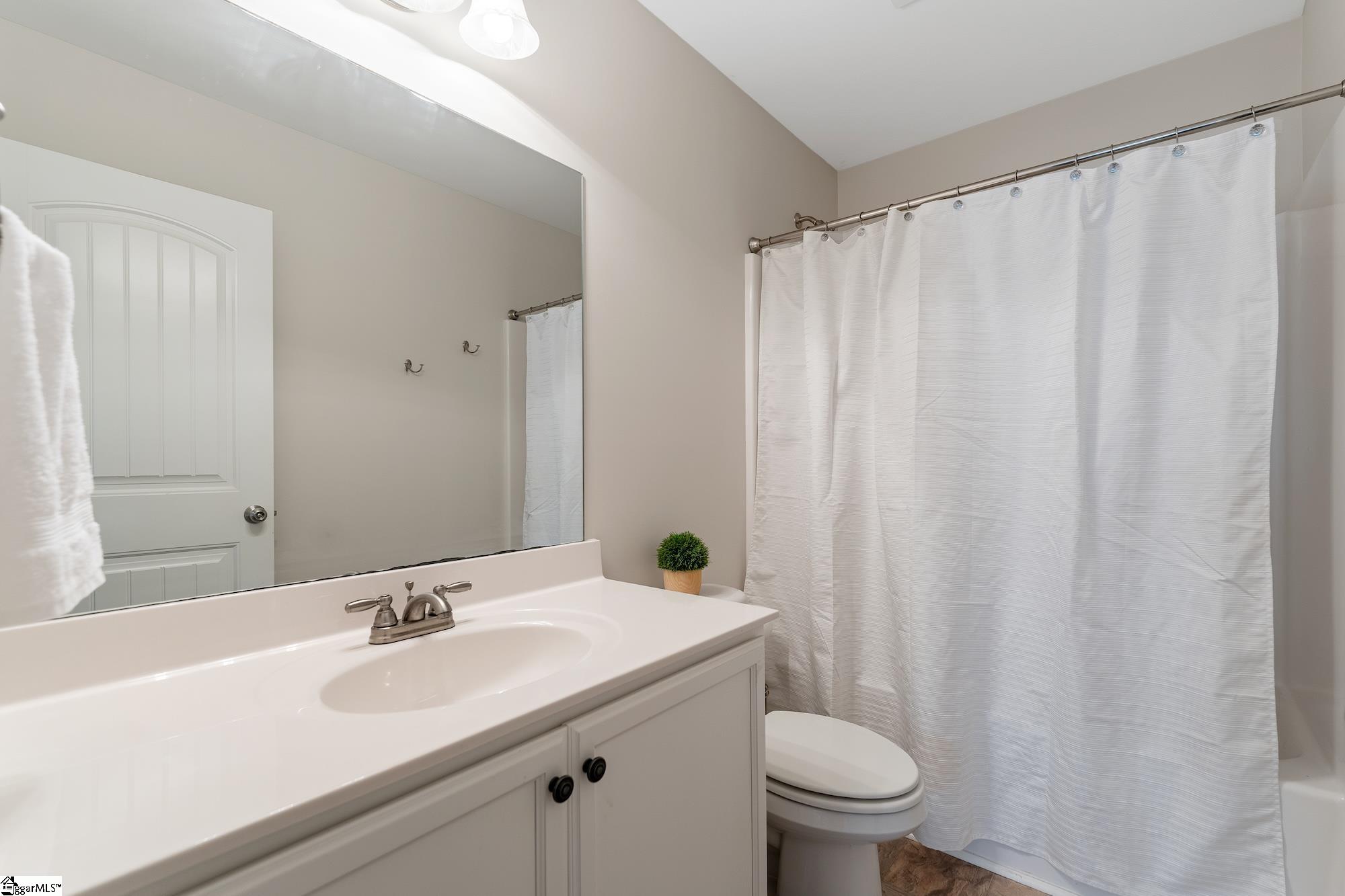 21 Julesking Court Greenville, SC 29609