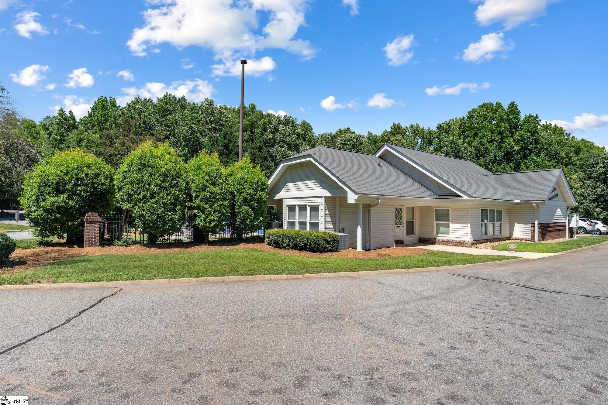 21 Julesking Court Greenville, SC 29609
