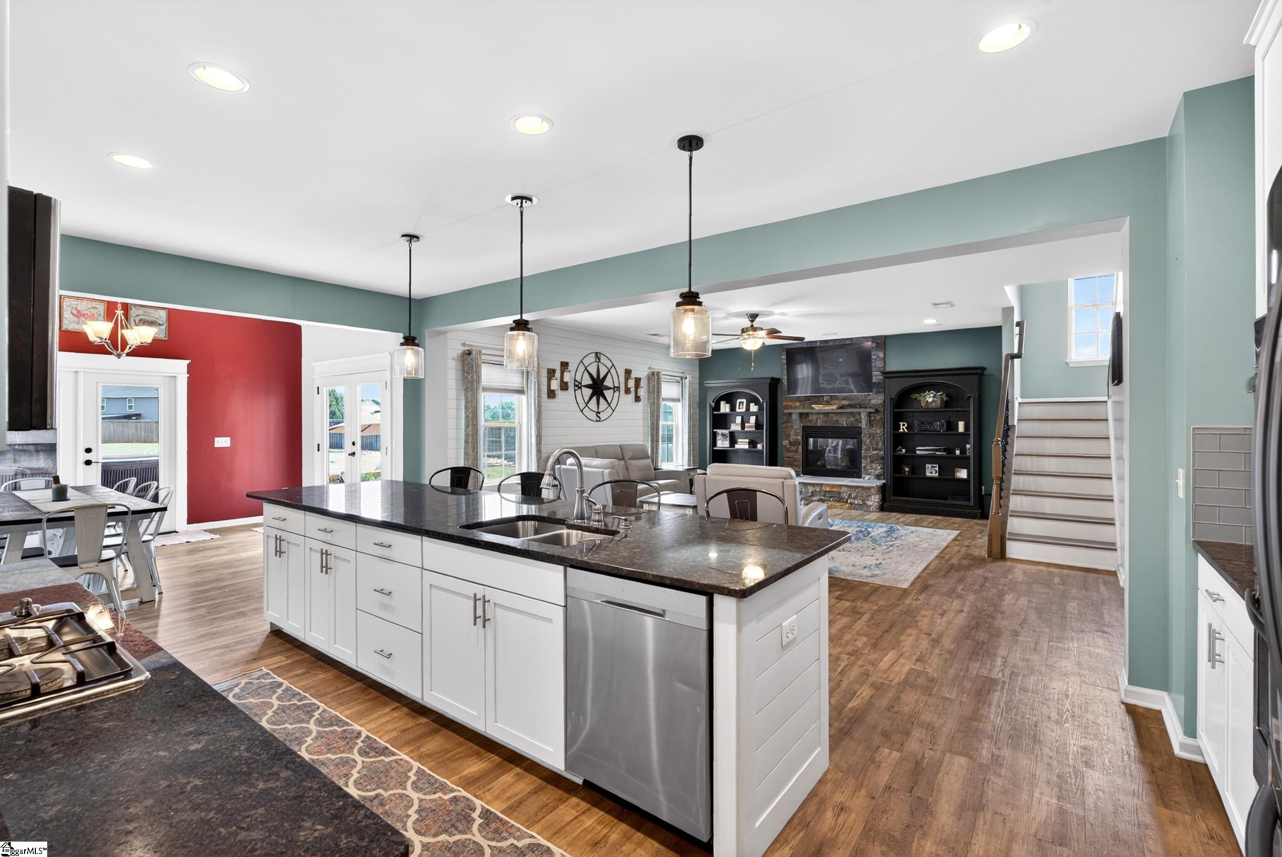 414 Cloverland Lane Duncan, SC 29334