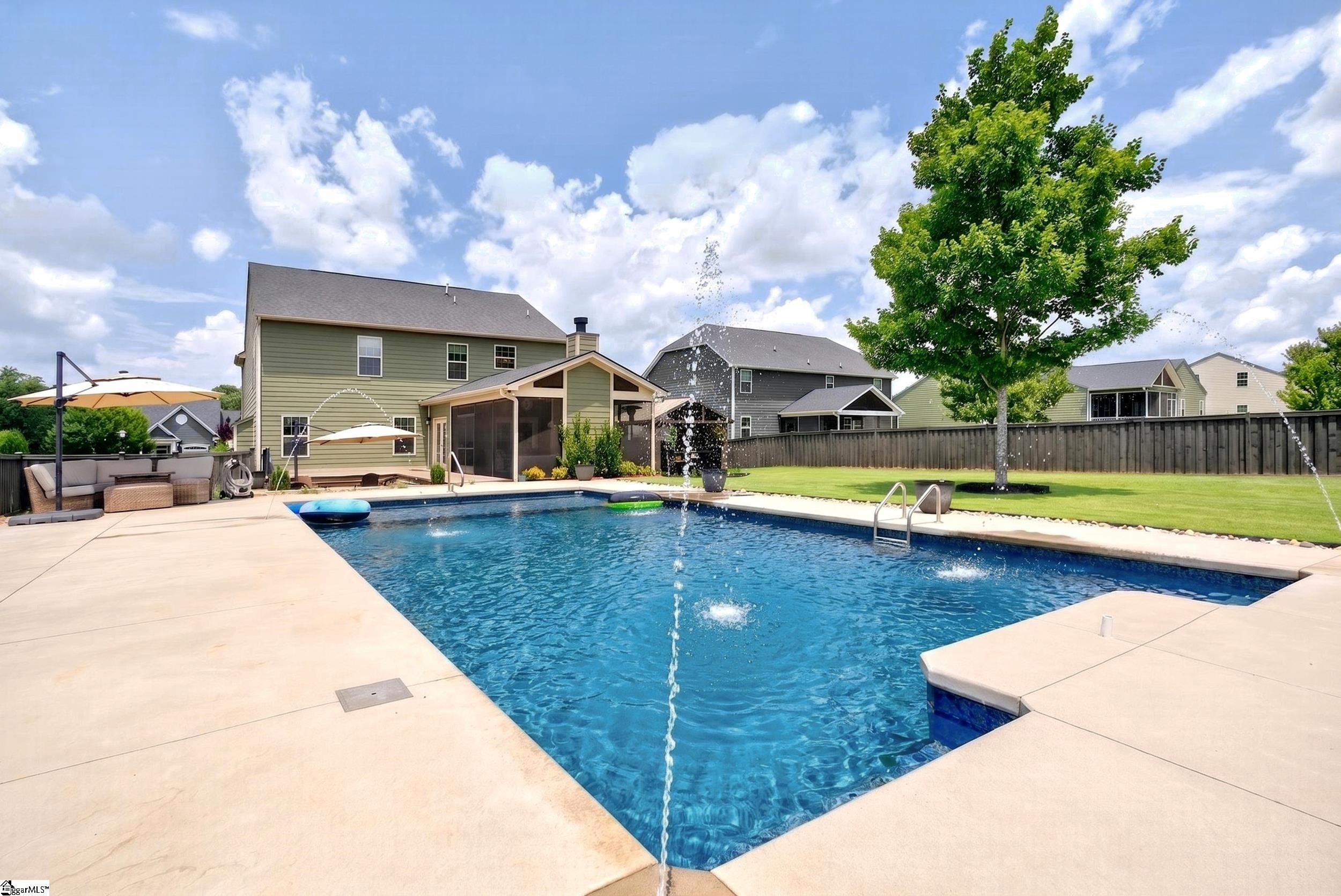 414 Cloverland Lane Duncan, SC 29334