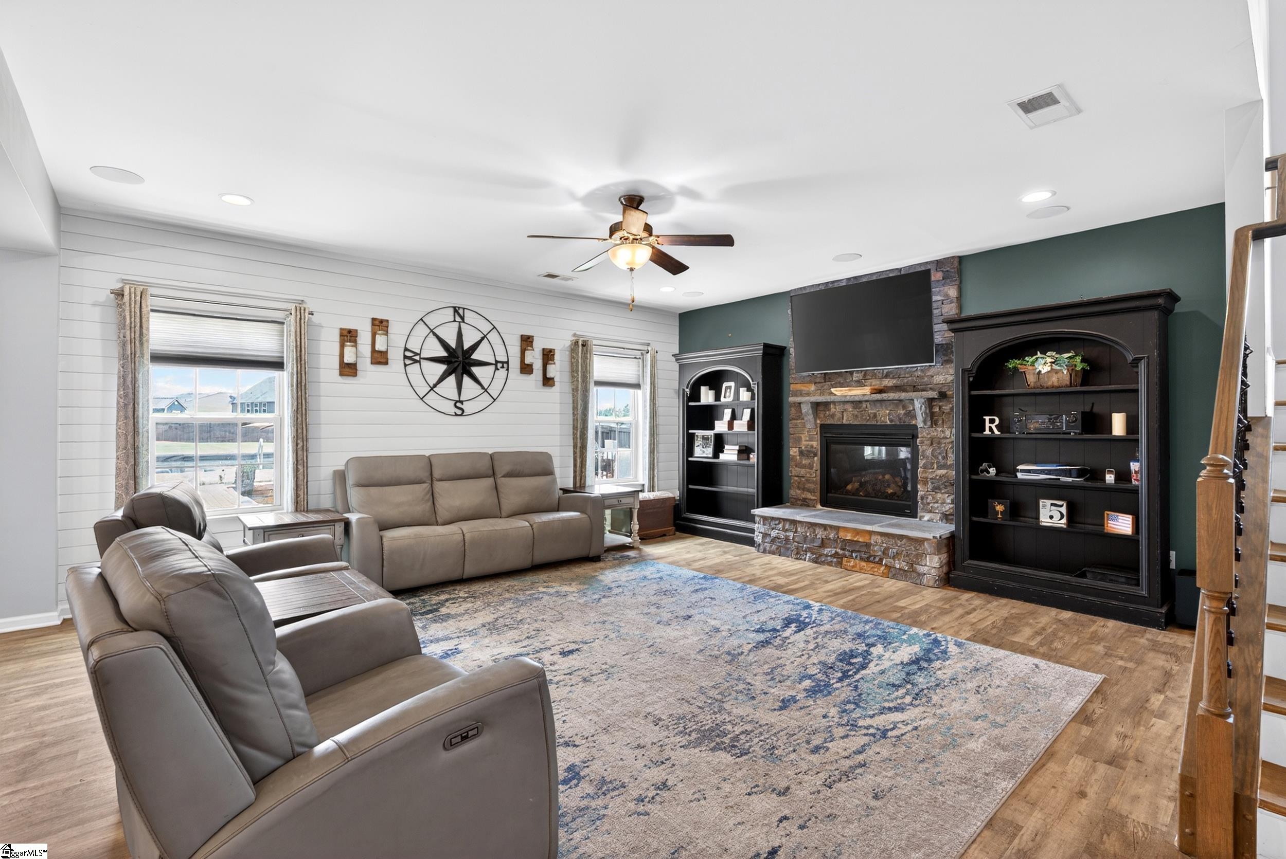 414 Cloverland Lane Duncan, SC 29334